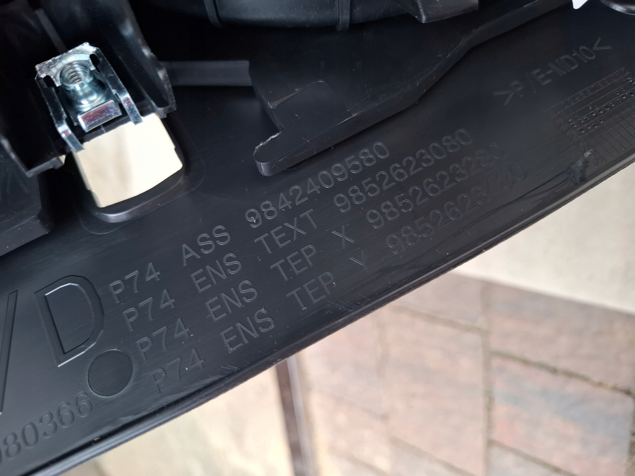 bracciolo PANEL BOCCHETTE posteriore PEUGEOT 5008 III 25r