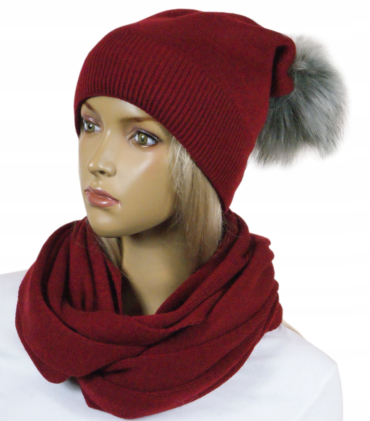 

Komplet Czapka smerfetka pompon+ Komin # 28