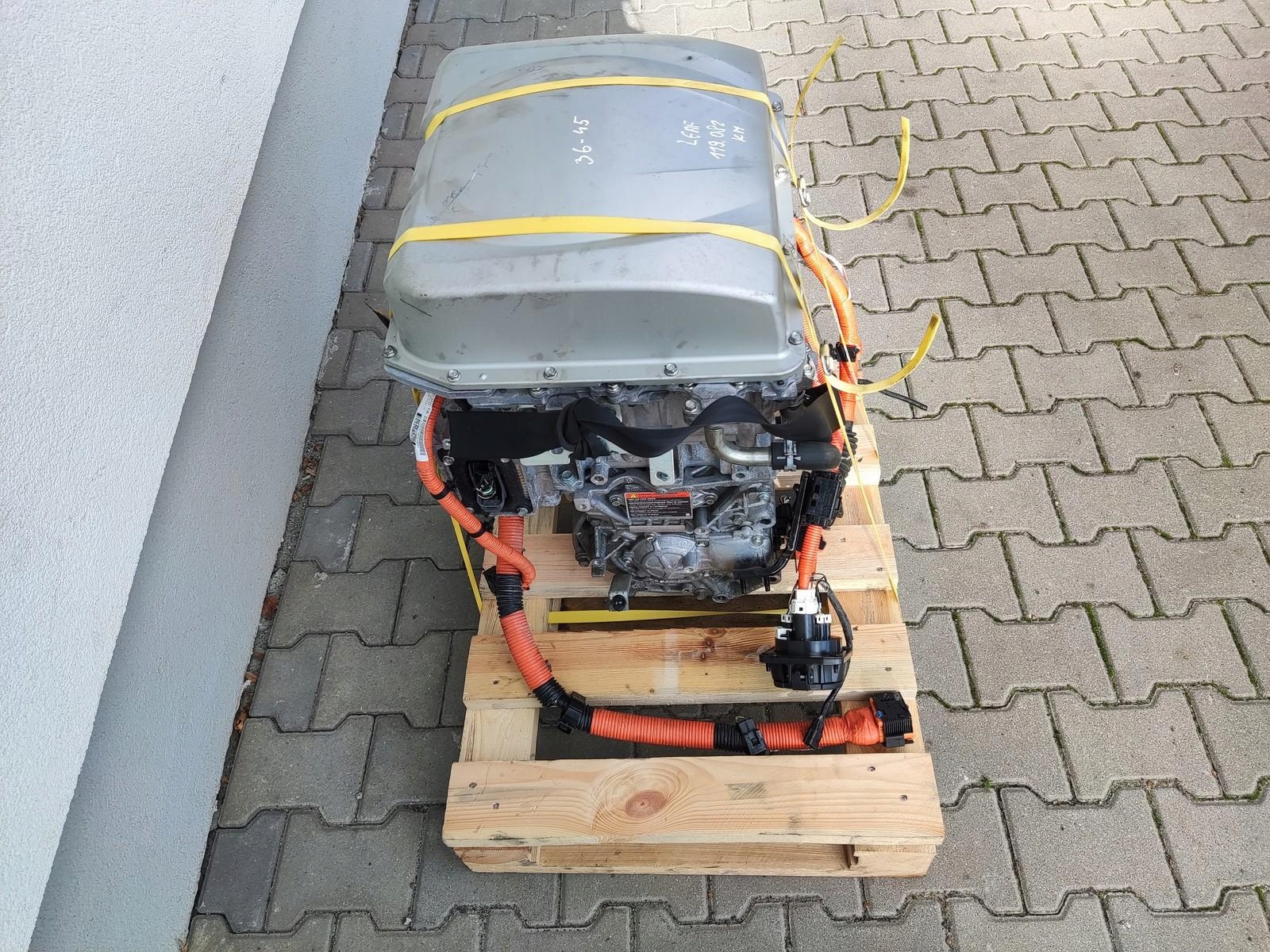 engine complete electrical NISSAN LEAF and 2011-2017 EM57 291A0-3NFA