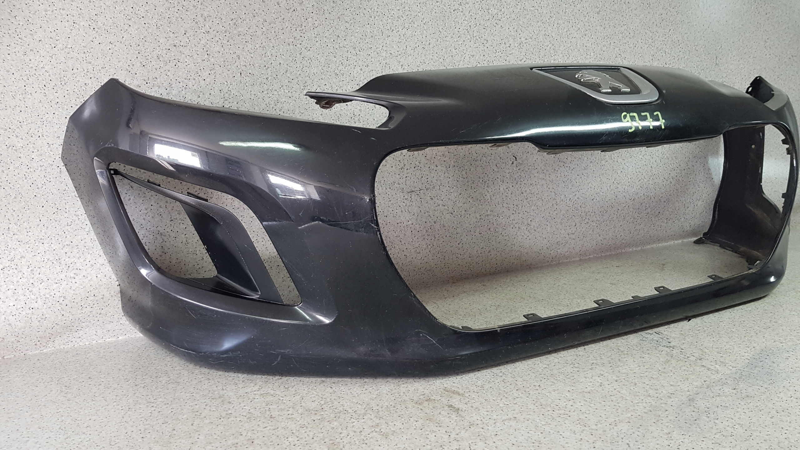 PEUGEOT 308 T7 LIFT 2011 - bumper front 9777