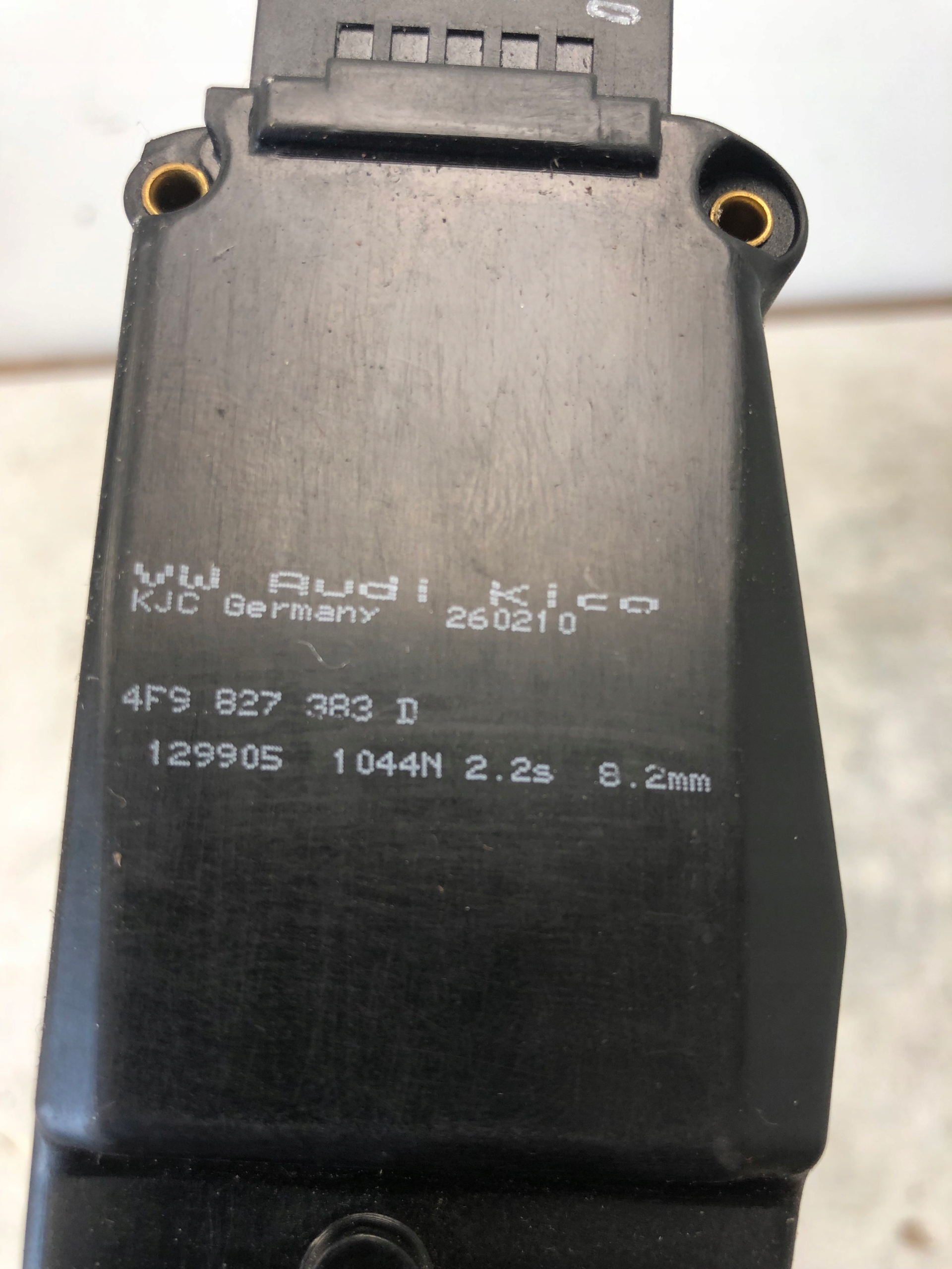 lock DOCIAG bonnet AUDI A4 B8 A6 C6 4F9827383D