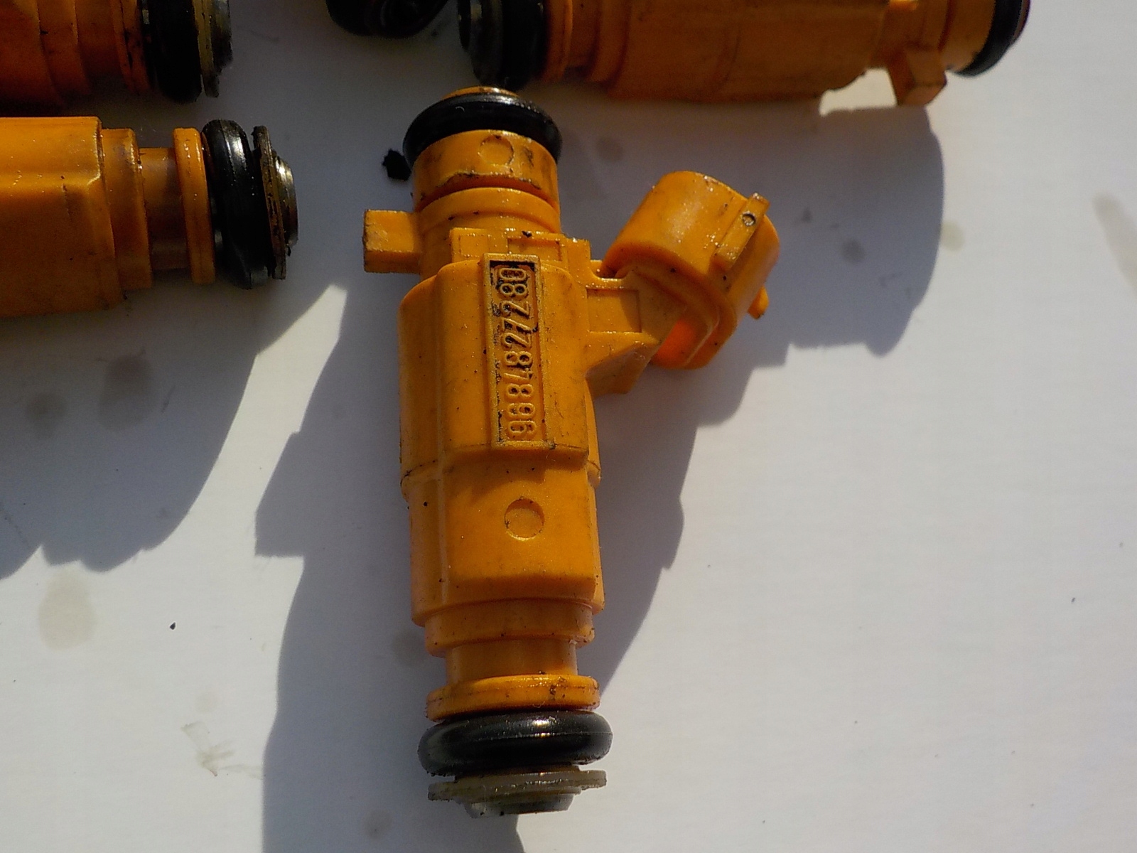 PEUGEOT 207 1.4 8V B injector 9684827280