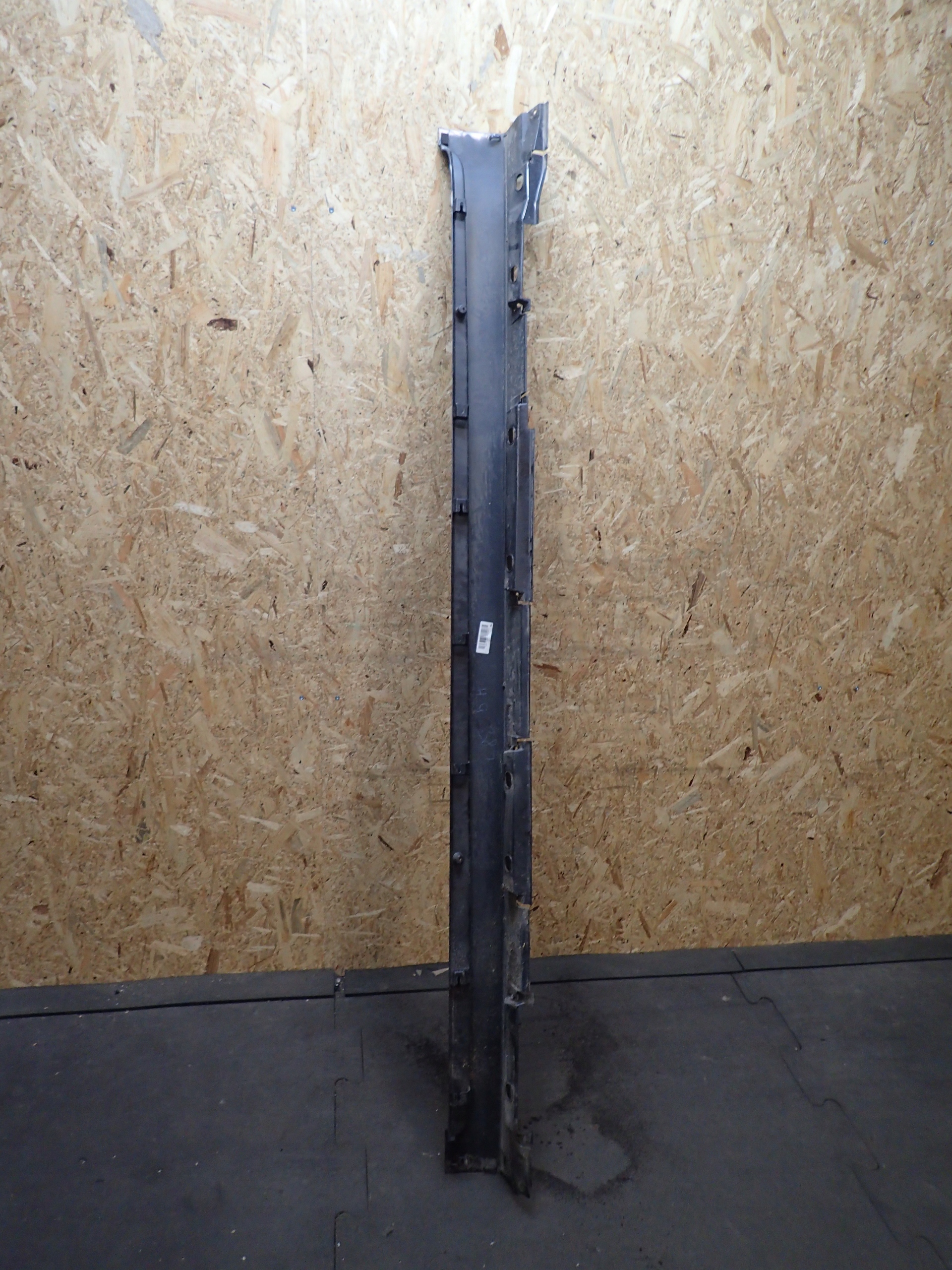 PRÓG LISTWA PROGOWA PRAWA TOYOTA COROLLA VERsO 04- Numer katalogowy oryginału 75850-0F010