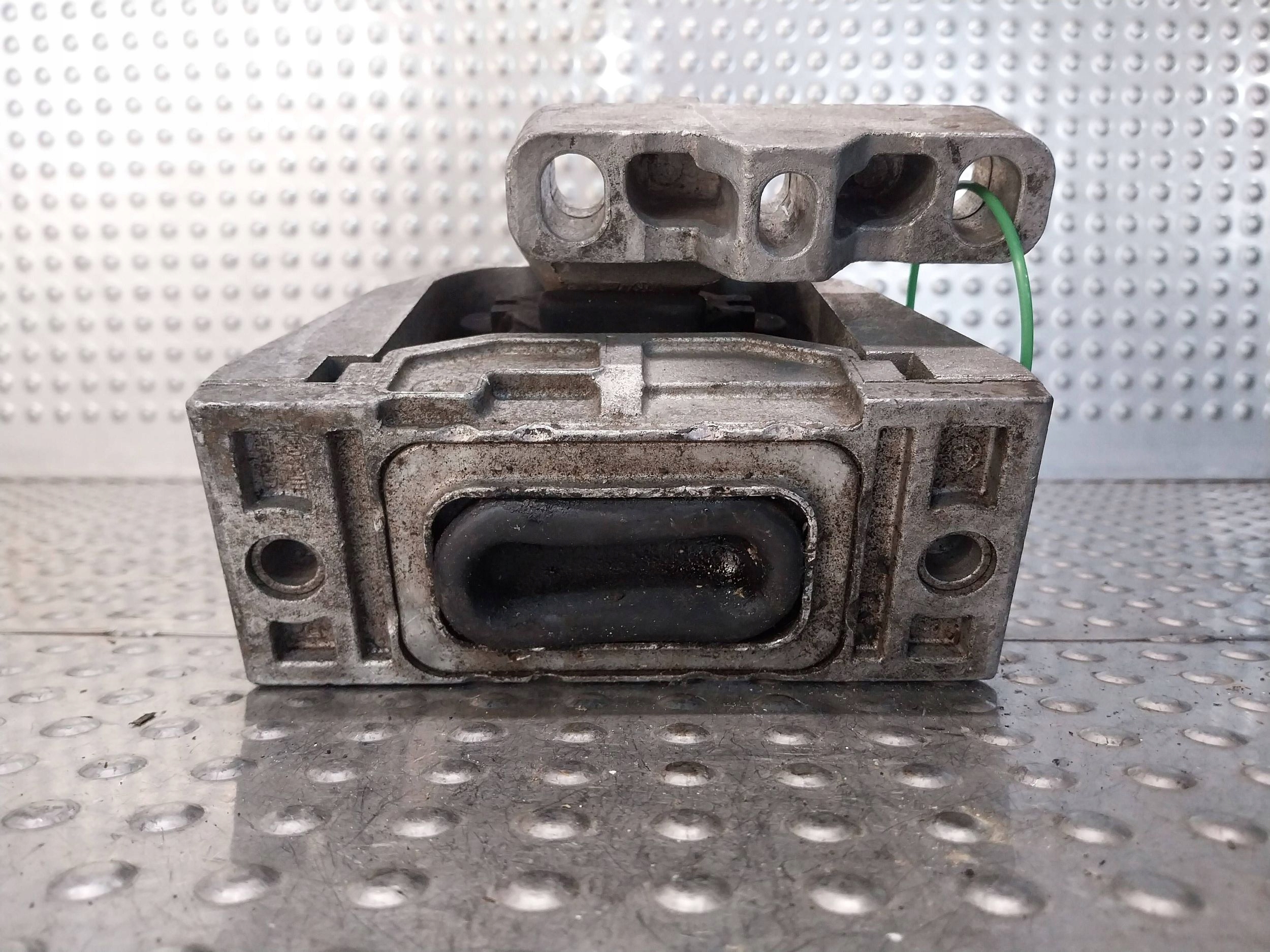 supporto Supporti motore usato 1J0199262BF VW GOLF IV LEON e OCTAVIA e A3 8L 1.9 TDI
