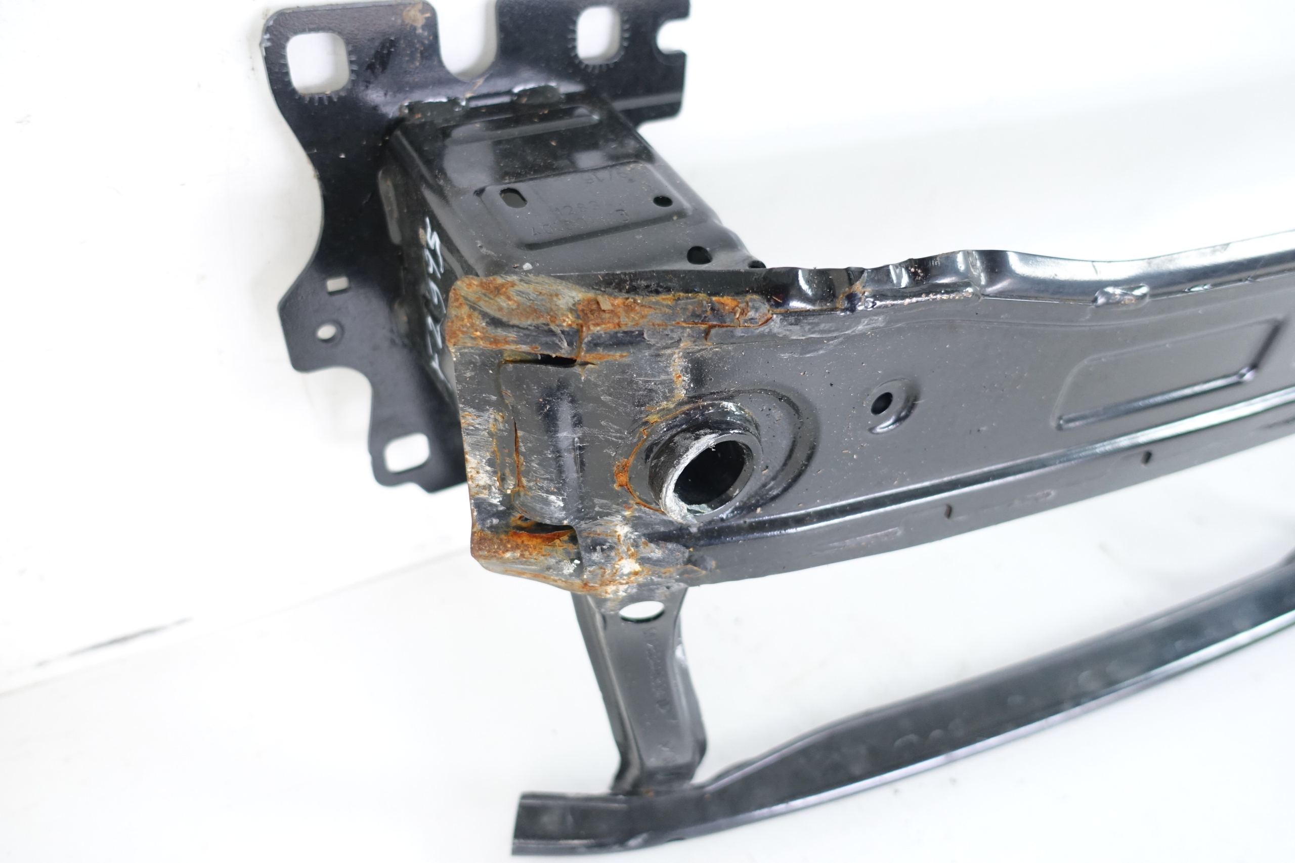 AUDI Q2 81A 2016- sider pillar of a bumper front 81A807109B