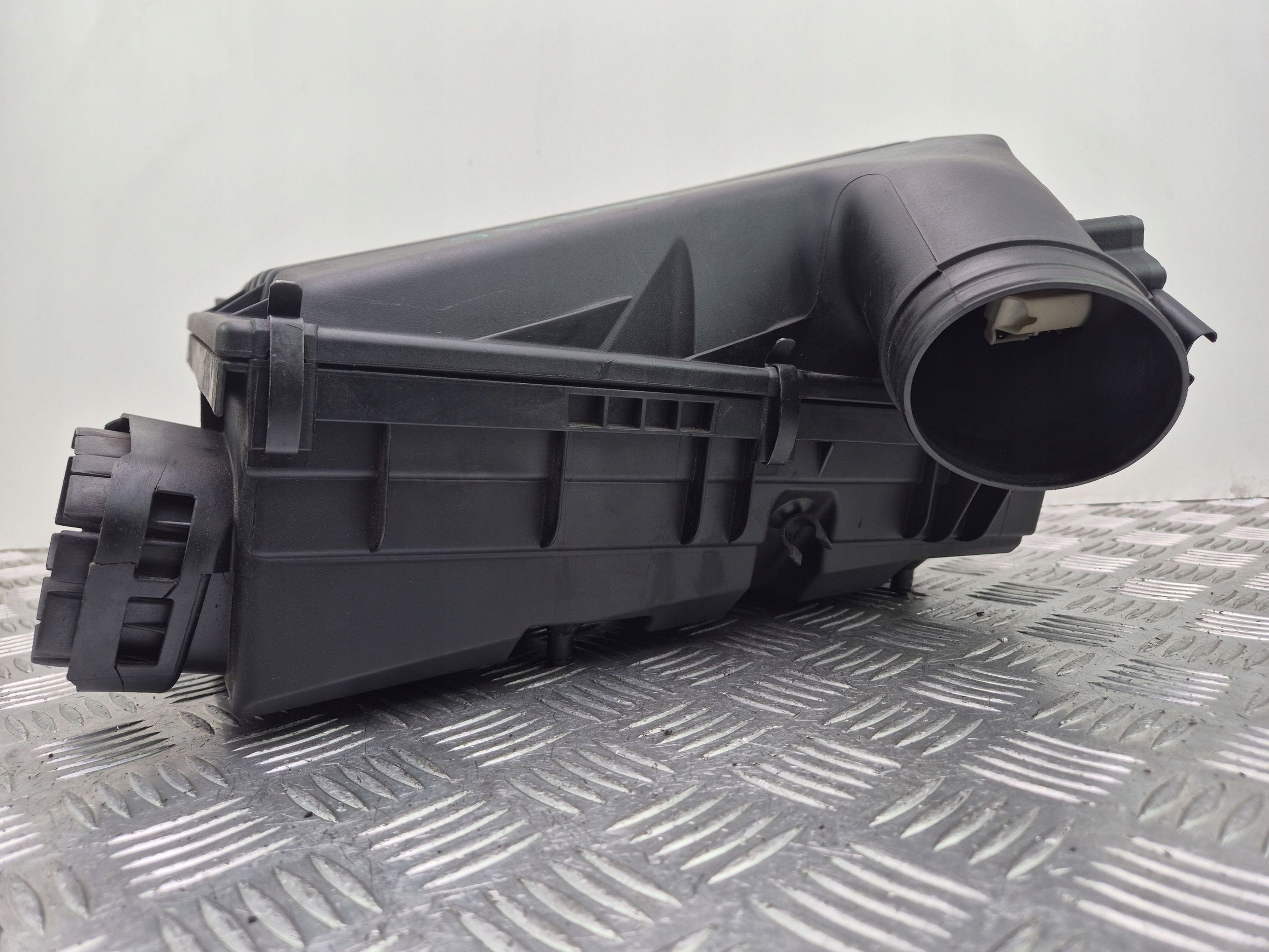 BMW X5 E70 30i Gehäuse filter luft 7548885 N52B30A