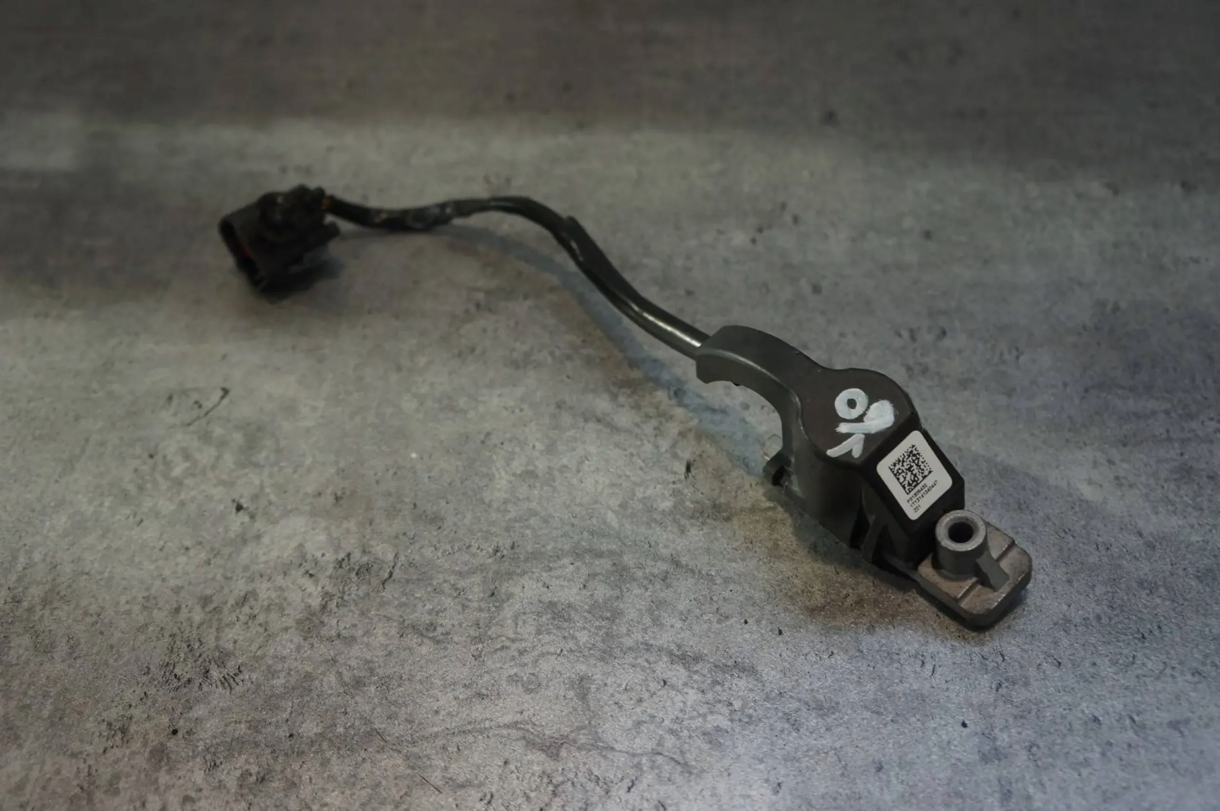 NABÓJ ŁADUNEK ZAWIASU MASKI VOLVO V40 II P31305432 Numer katalogowy części 31305432