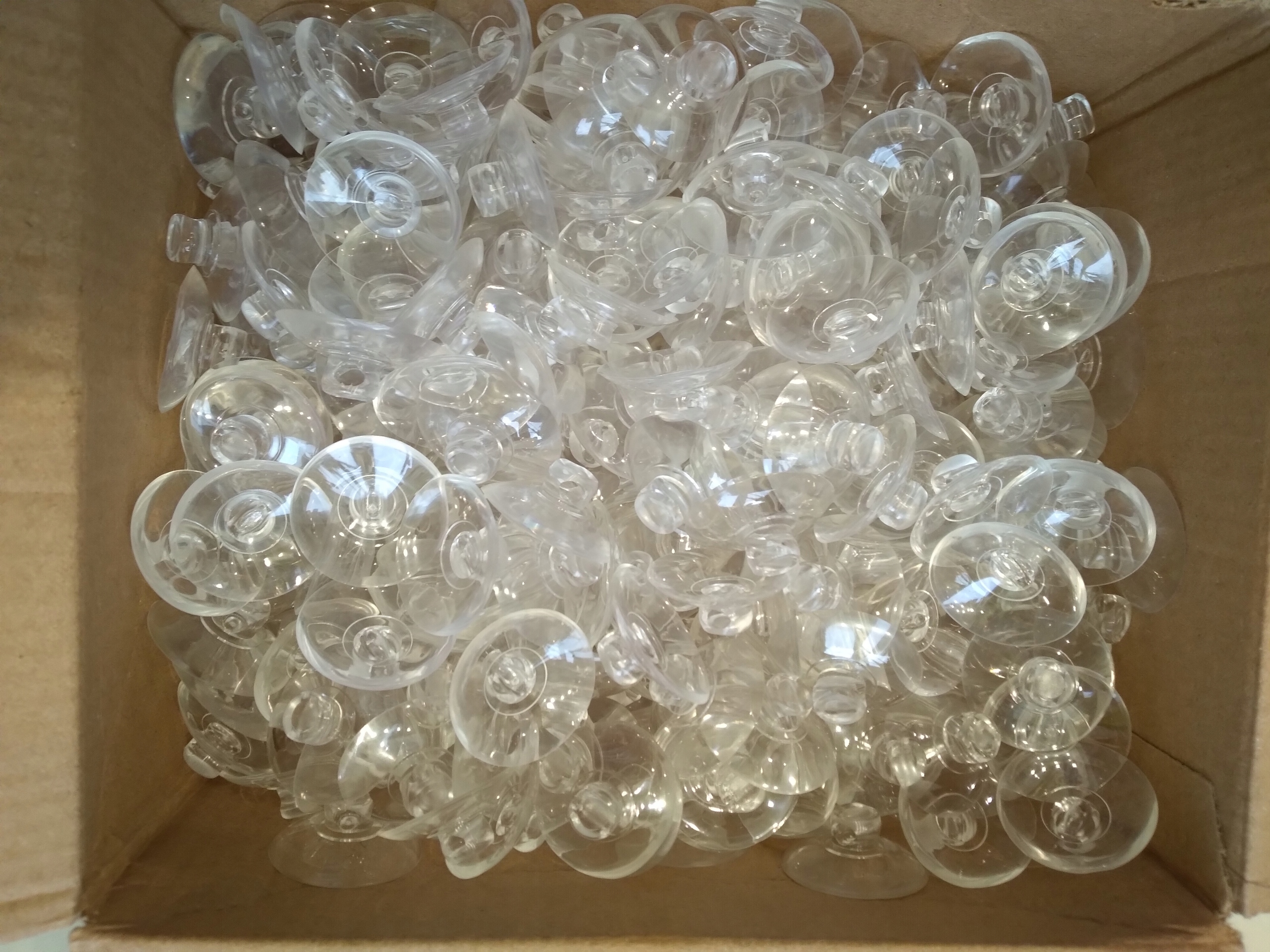 Přísavky na auto přísavky 3 cm 1000 ks