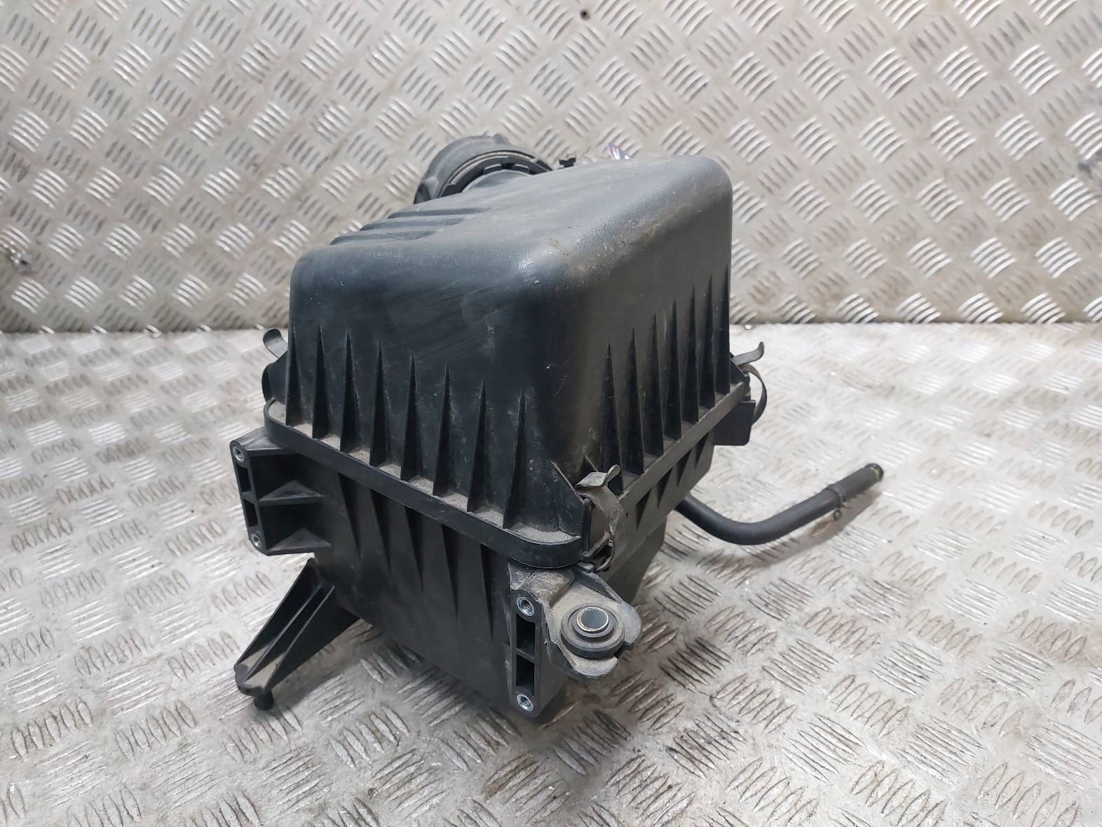 Gehäuse filter luft + rohr DOLOT KIA PROCEED und LIFT 1.4 16V