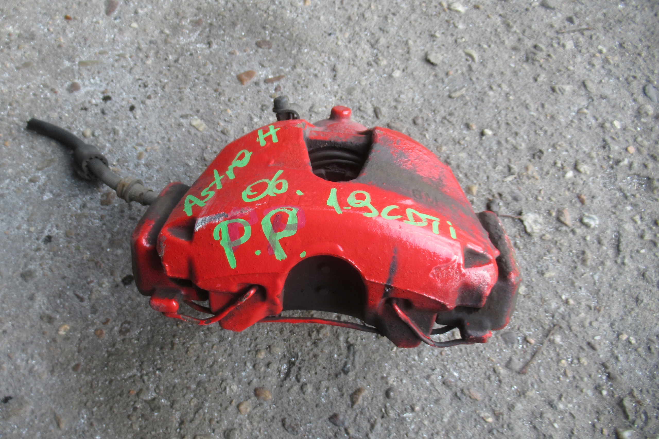 OPEL ASTRA H CABRIO 1.9 CDTI 06R caliper brake right front