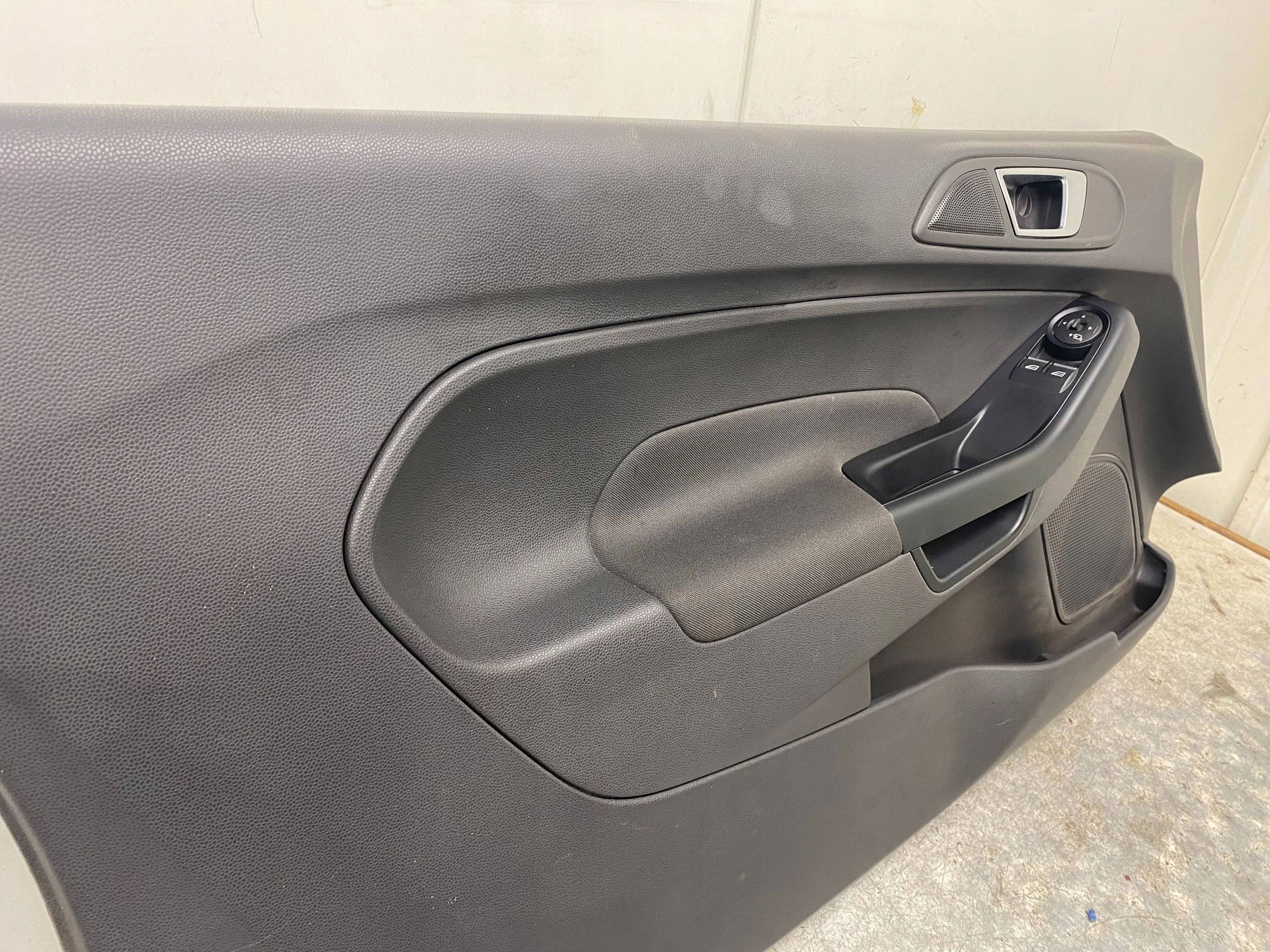 FORD FIESTA MK7 3D side upholstery door left front EUROPA