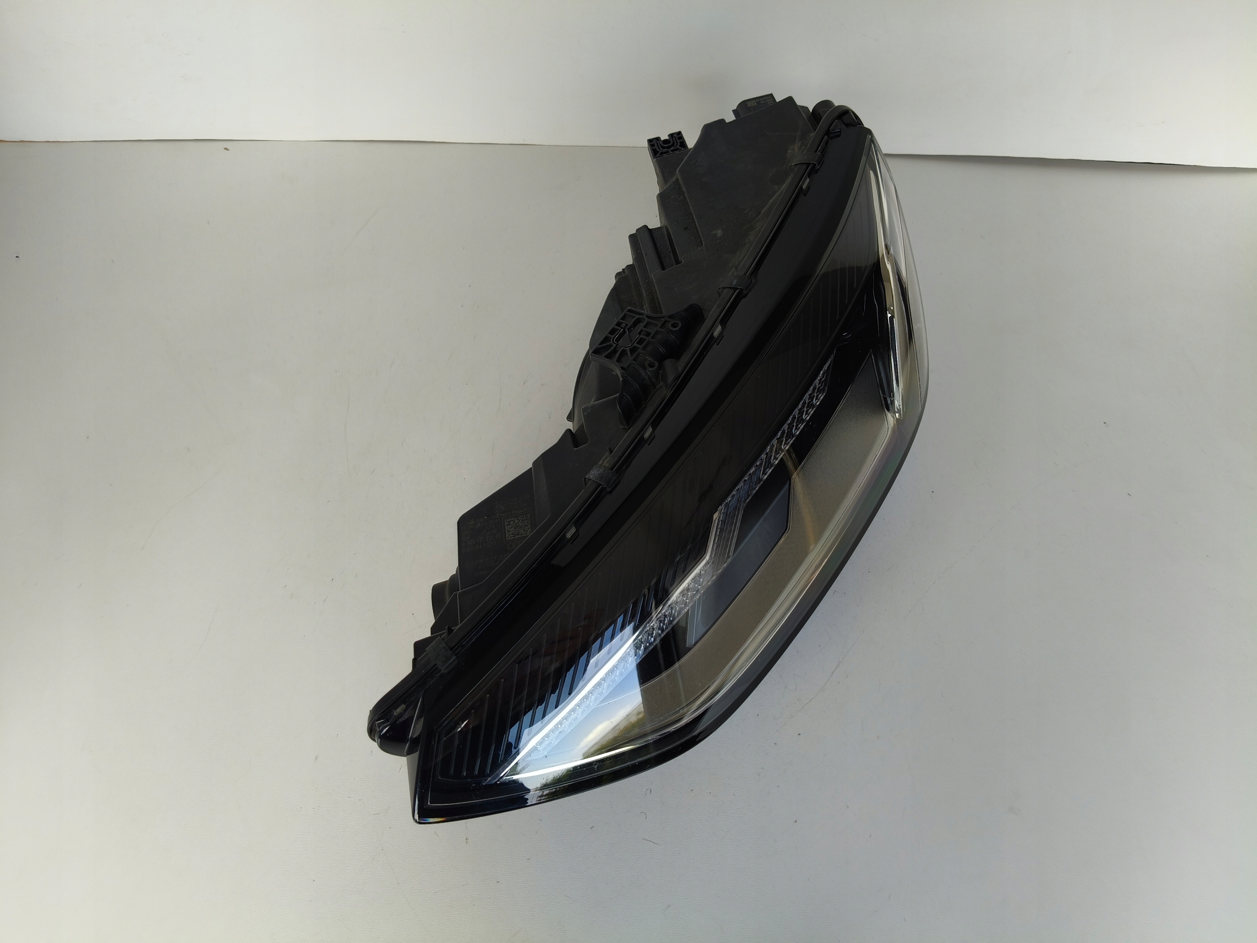 light left REFLEKTOR AUDI A4 B9 8W 8W0 19- LIFT FULL LED