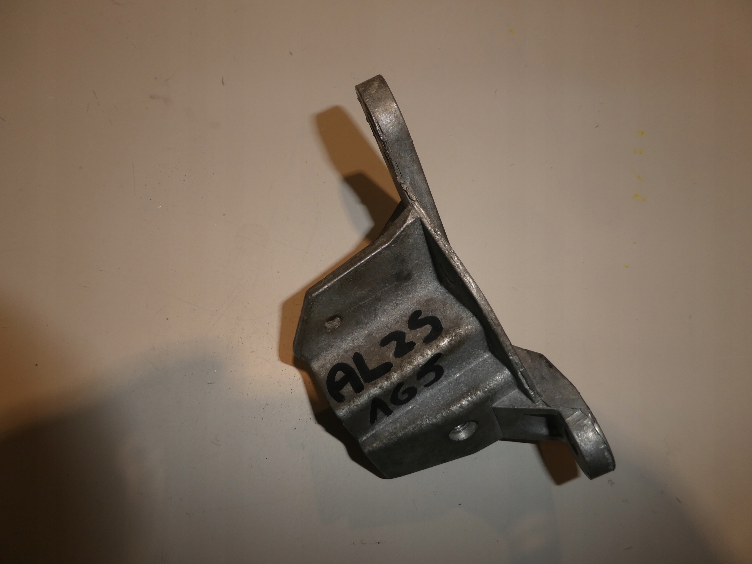 VW SKODA SEAT supporto 4B0713025D