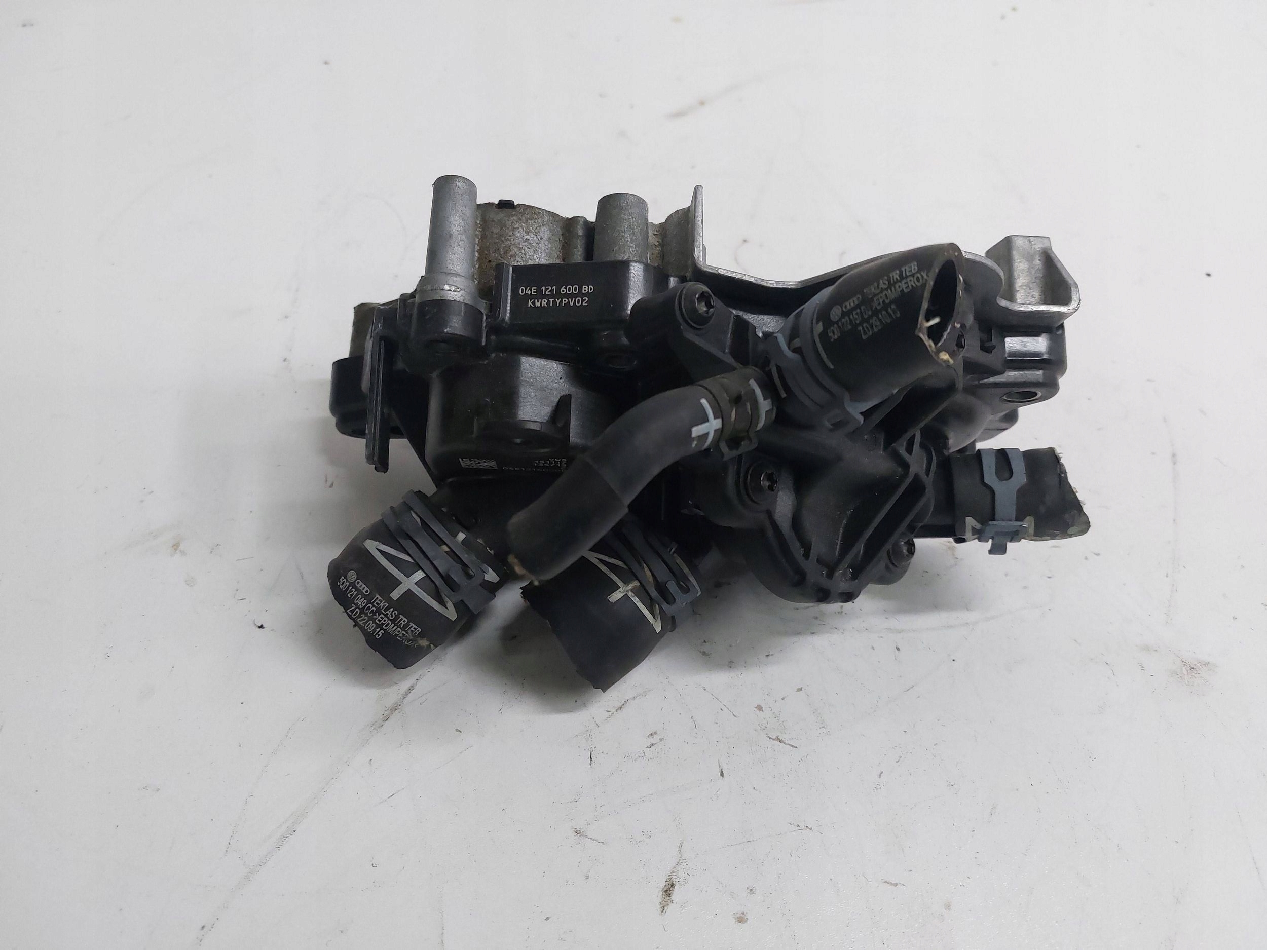 OCTAVIA III A3 8V LEON GOLF VII 1.2 1.4TSI water pump 04E121600BD