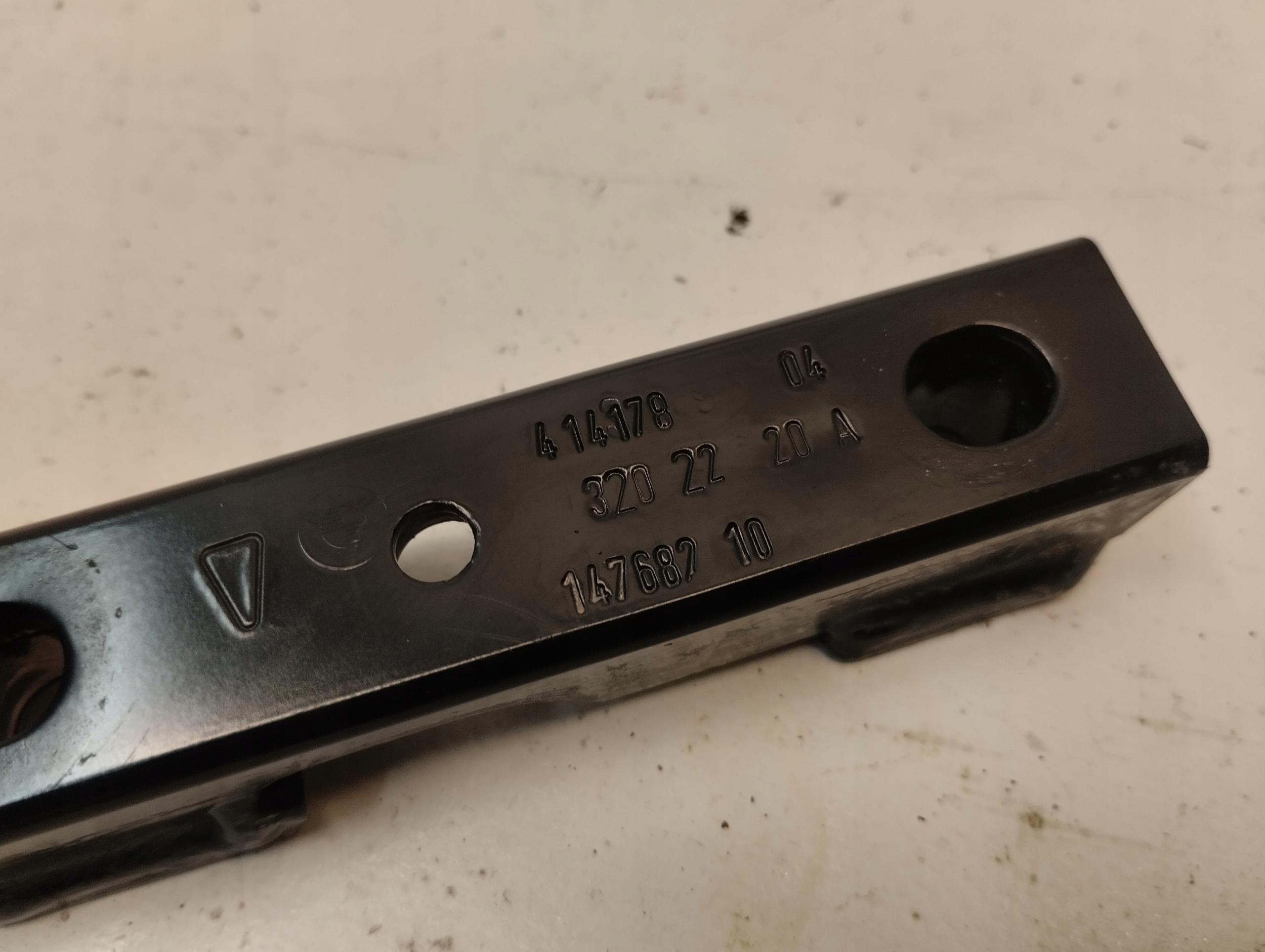 BMW X2 F39 LIFT Traverse Console