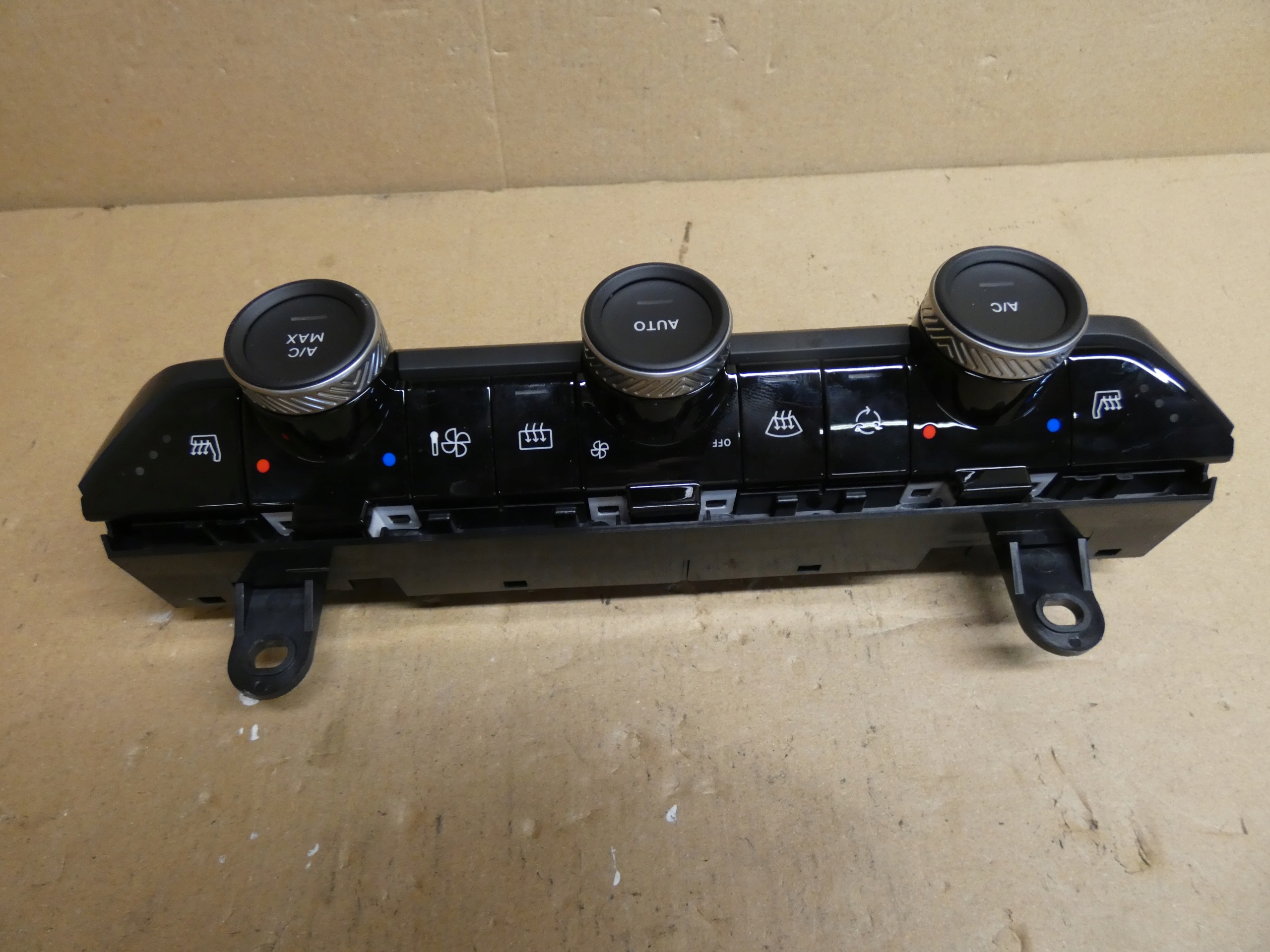 vezérlö panel a klímának CITROEN C5 X 98361321ZD 21