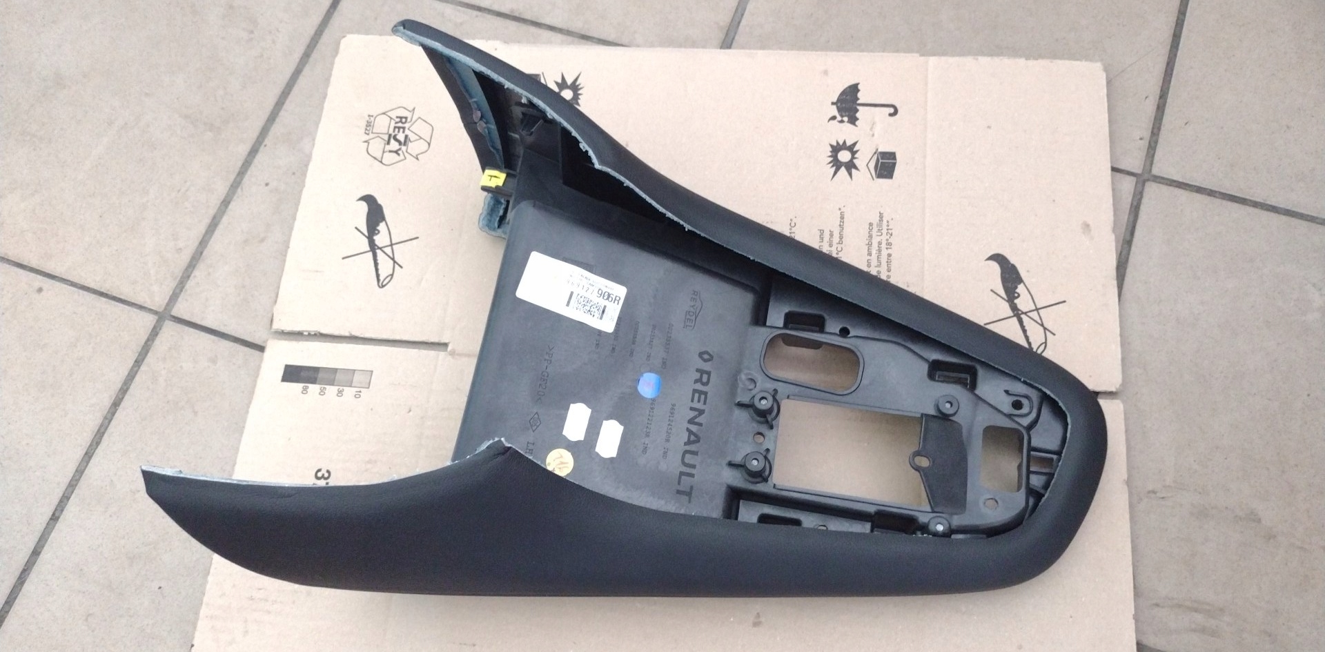 TUNEL mitte RENAULT CAPTUR II 969127906R