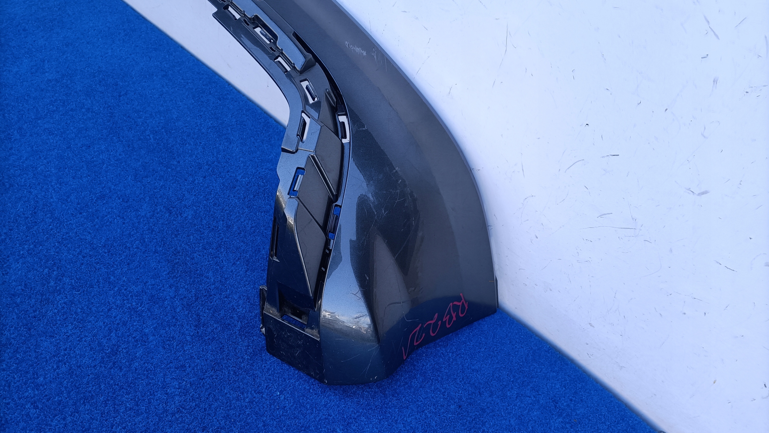 AUDI Q2 81A S-LINE bumper rear part cap 81A807323A RB221