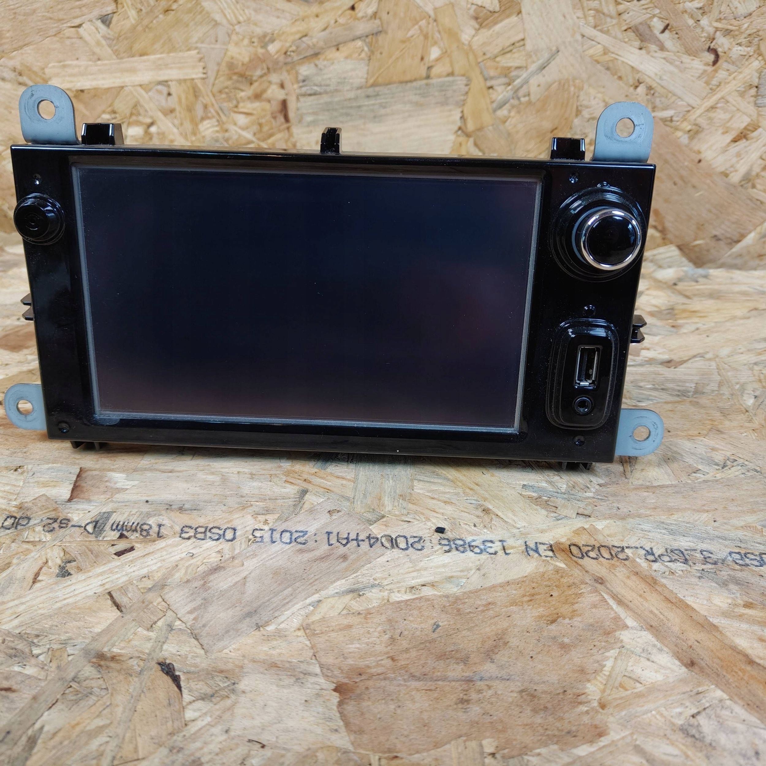 Stacja multimedialna Renault Clio IV 281153868R