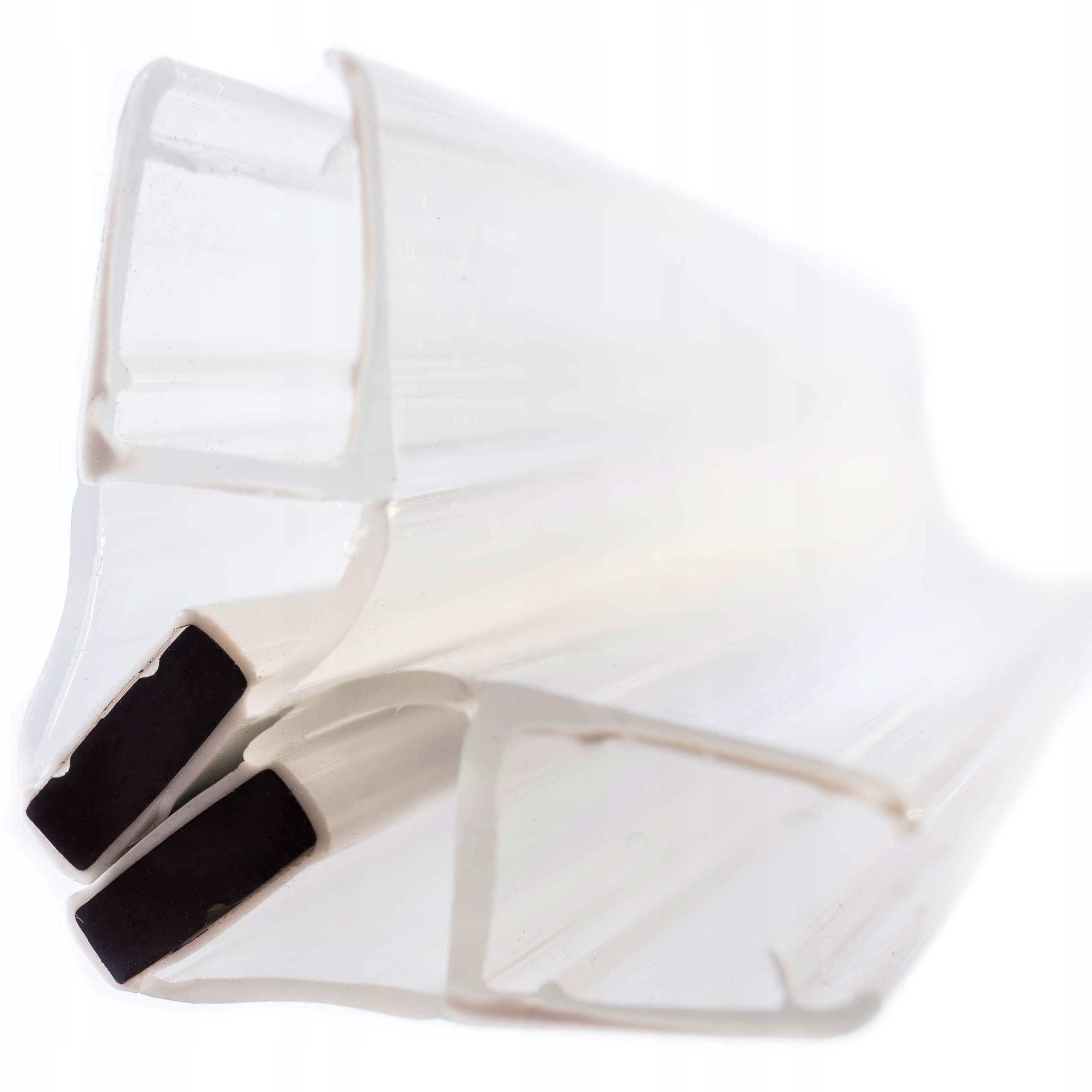 USZCZELKA MAGNETYCZNA drzwi 5 6mm 200cm UM90-6-200 Marka Aquaparts