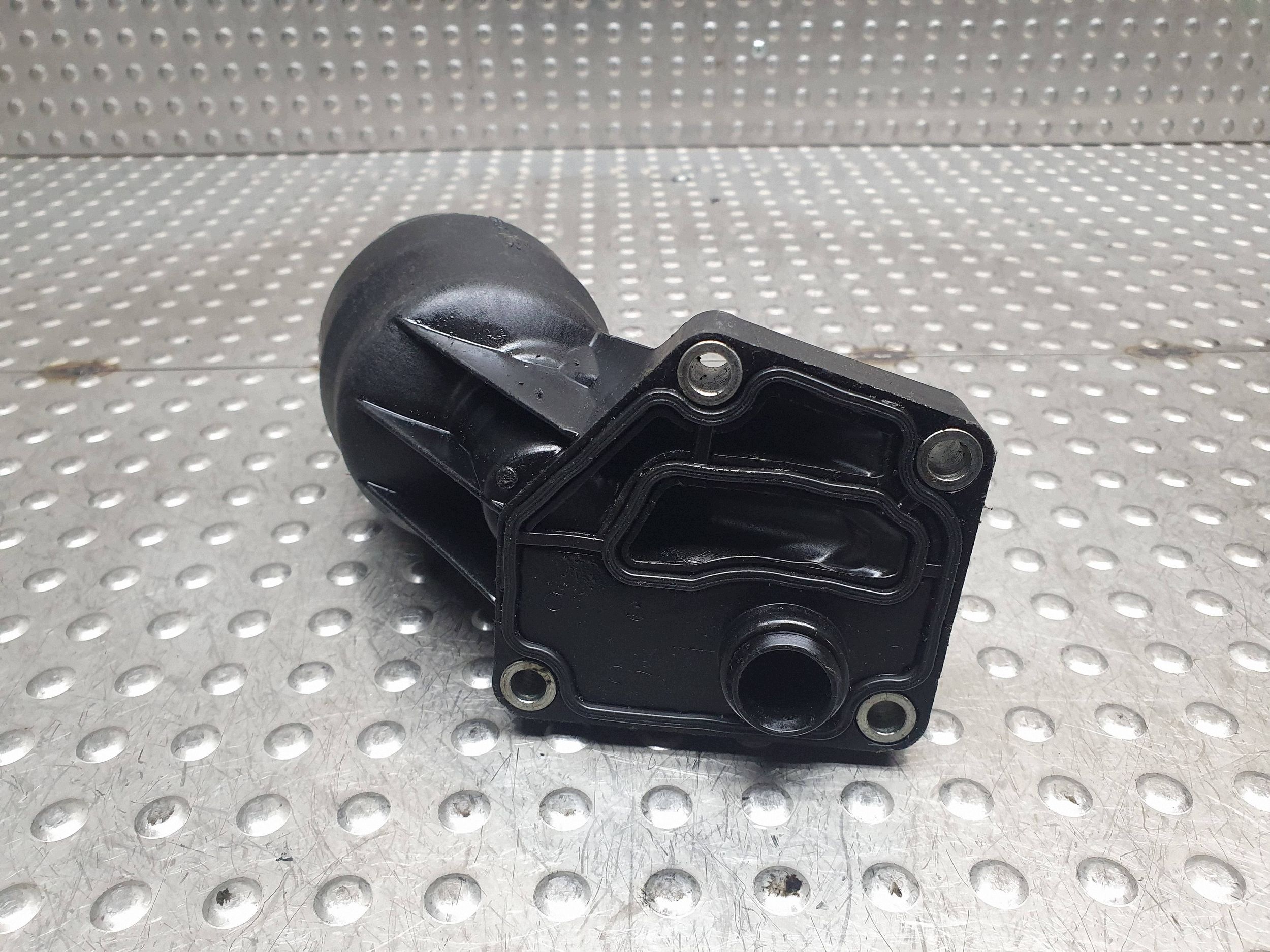 Ölfiltergehäuse A2661800010 MERCEDES W169 1.5B