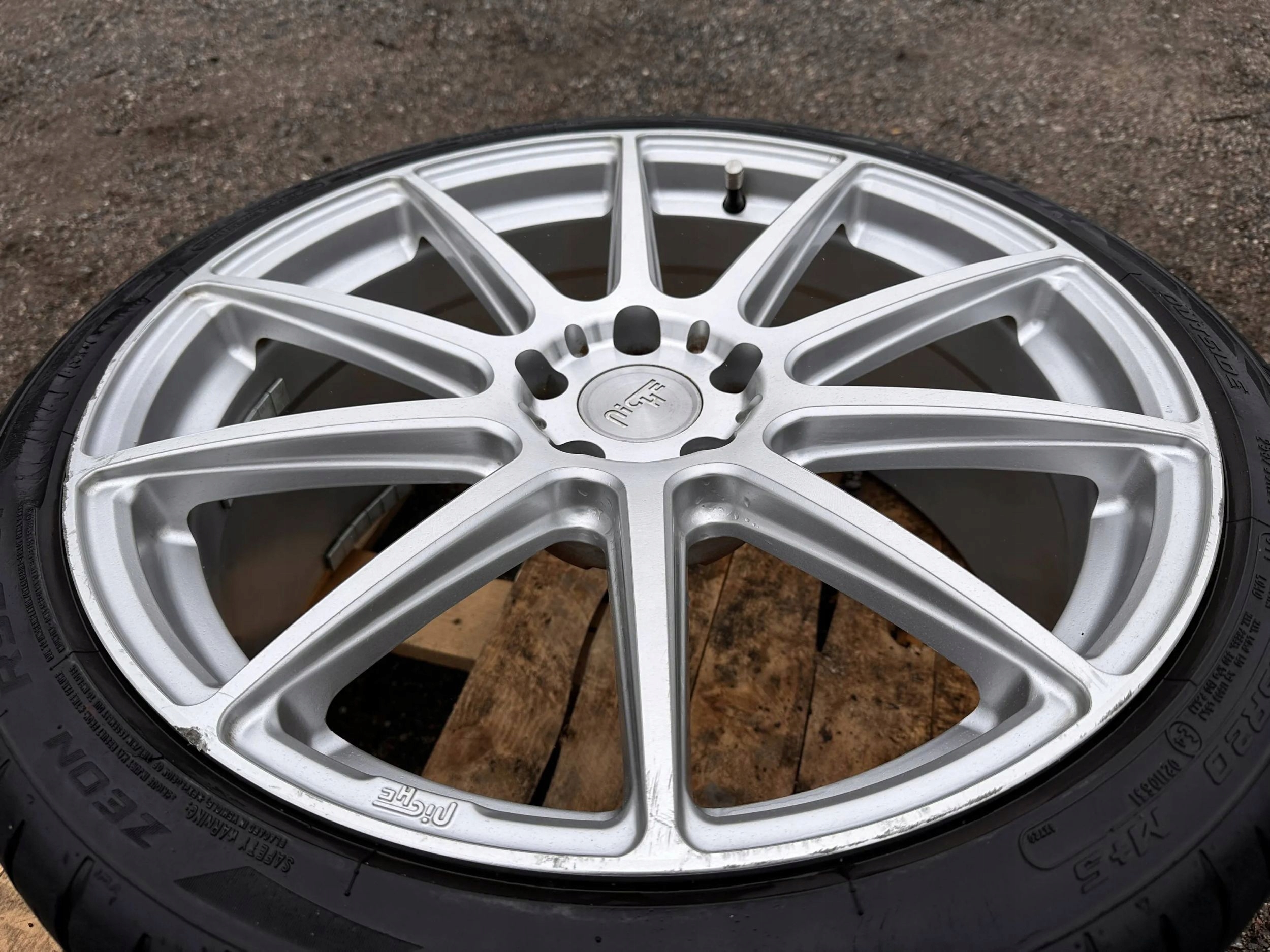 kolo disk disk NICHE Essen Gloss Silver 20" J9X20 Ford Mustang