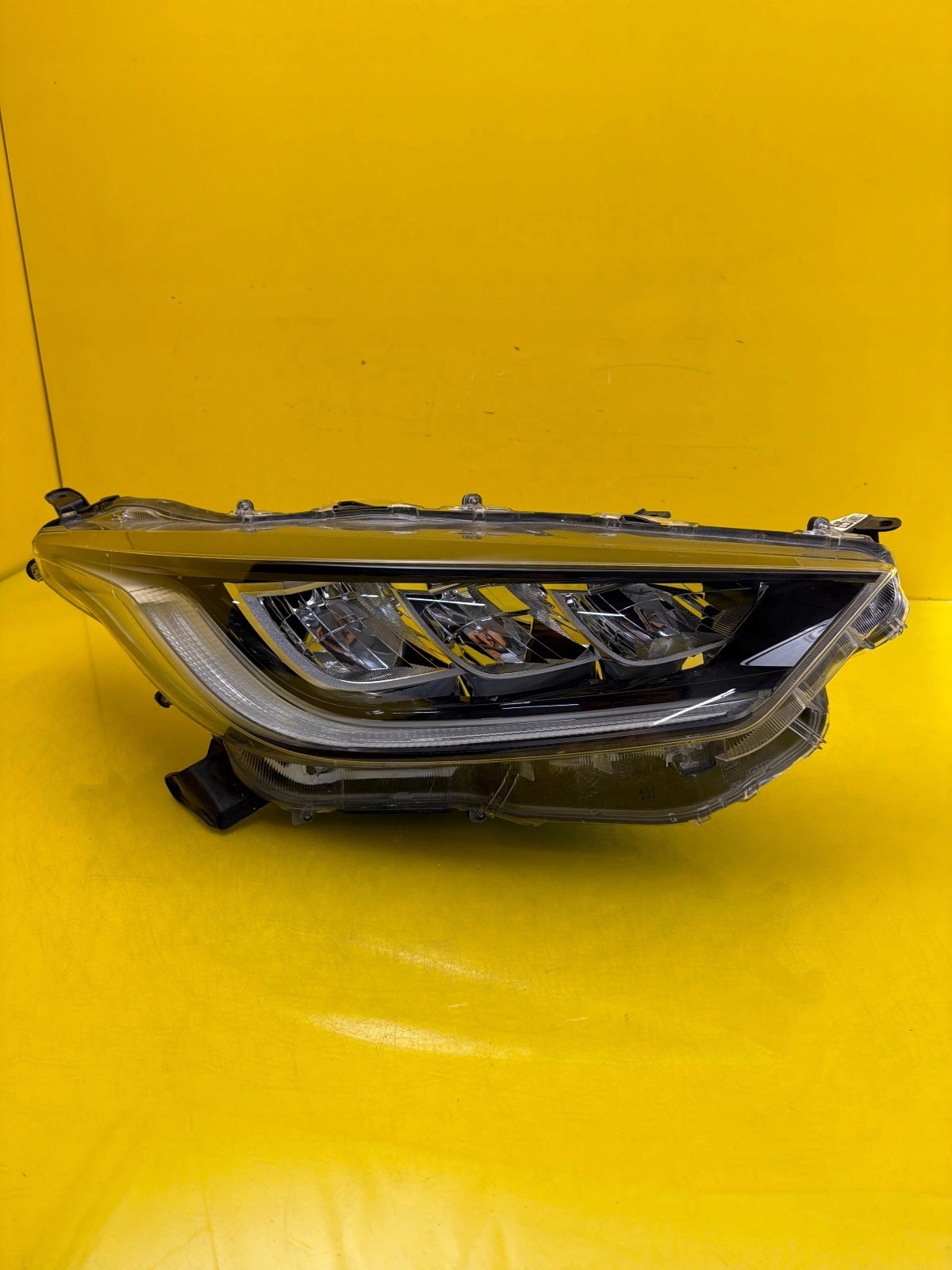 light right front Toyota Yaris IV 4 Full Led K0-8