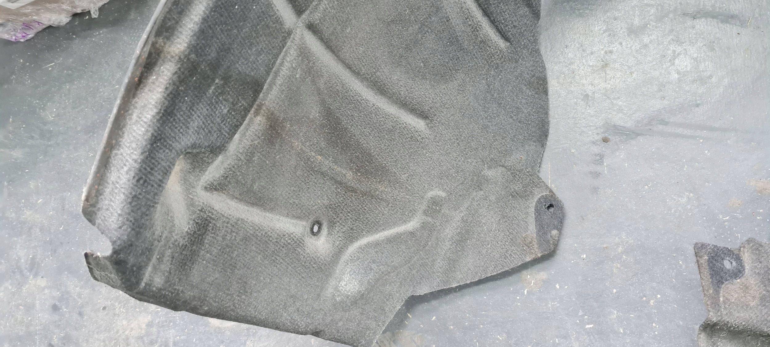 Q5 80A SQ5 mudguard left left front front MATERIAL ORG