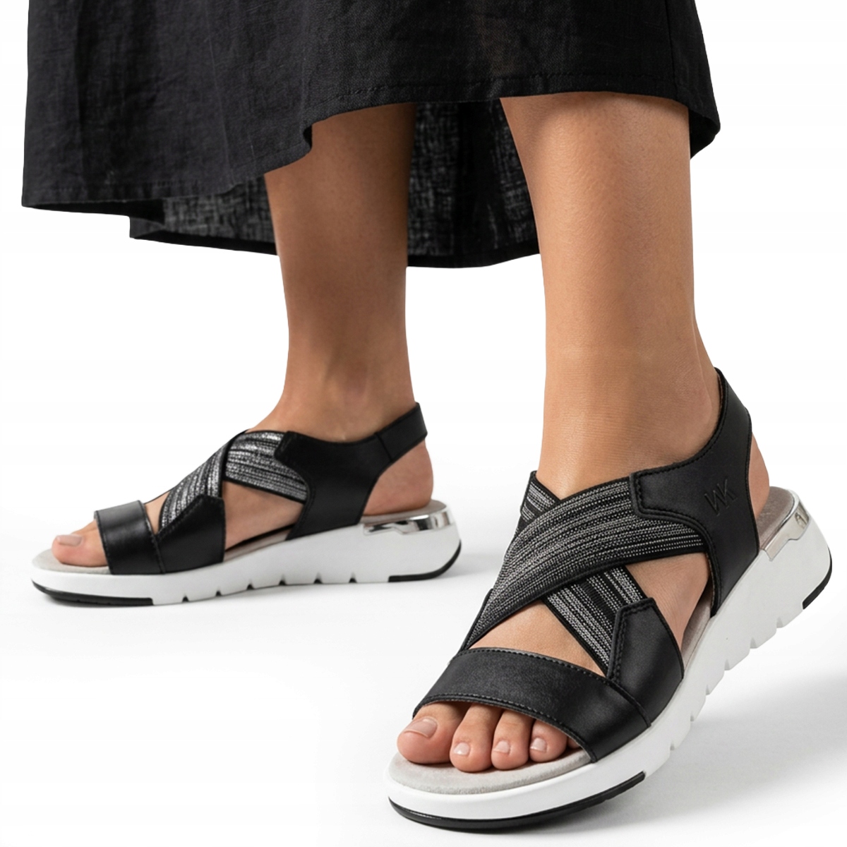 Dámské kožené sandály Černé elastické gumové sportovní koturny Wojtyłko 38