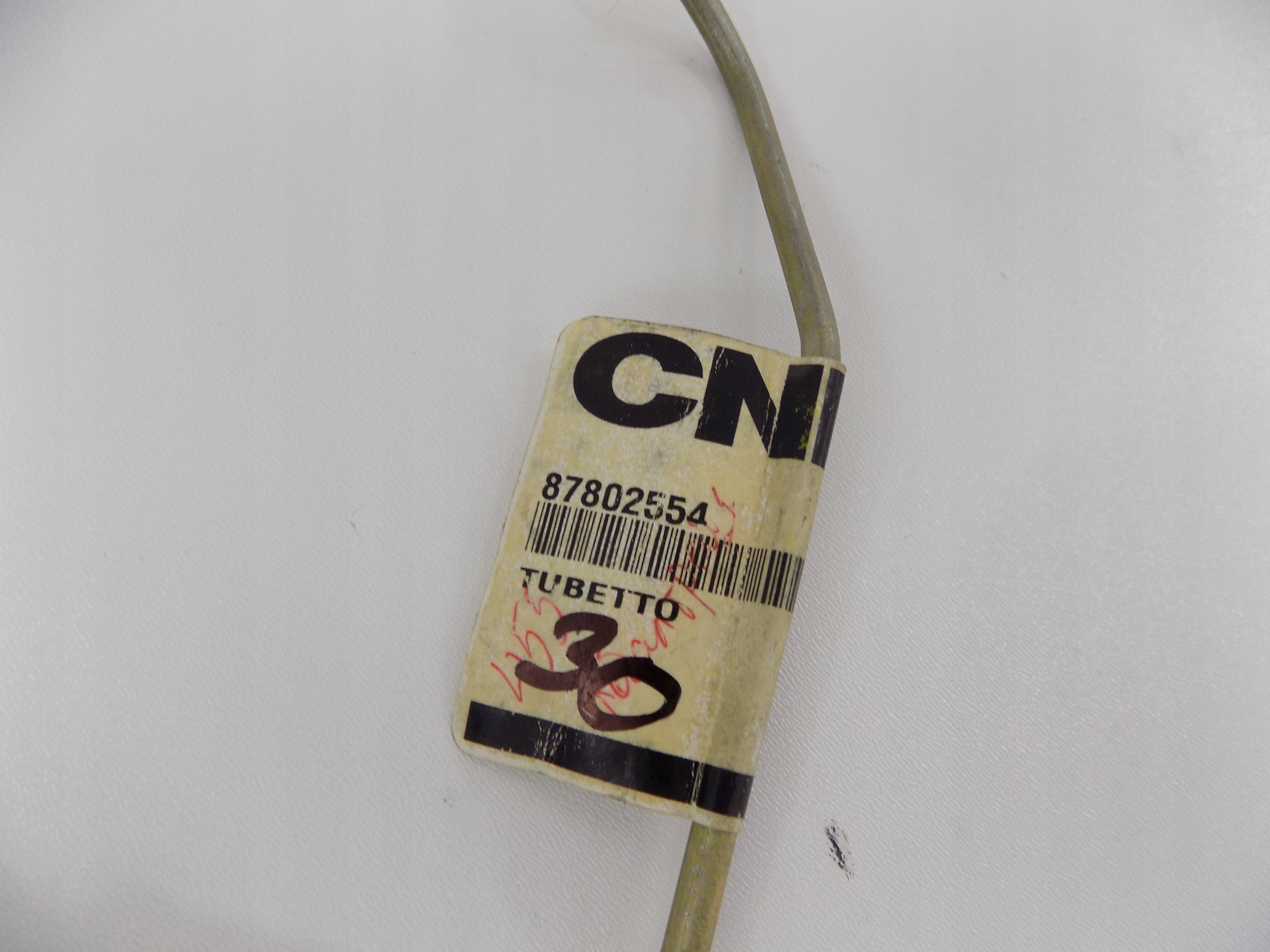 87802554 - CNH CASE IH MXM 120/130/190 ТРУБКА ТОПЛИВОПРОВОД