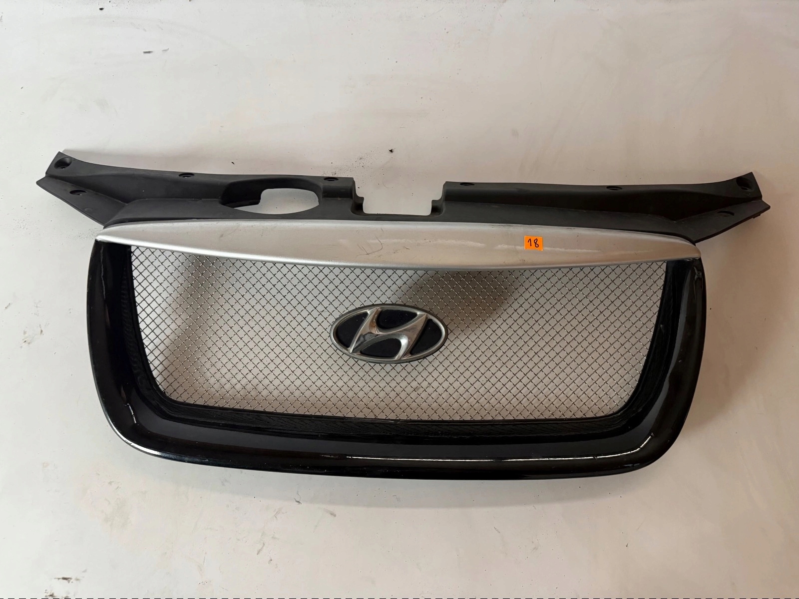 grill grille radiator Hyundai Santa Fe II