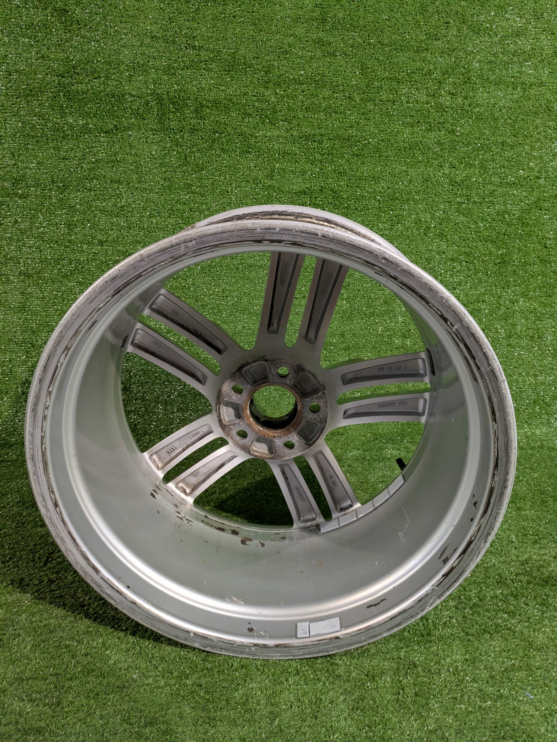 disk disk hliníkový AUDI 19" 8.5J ET32 NR.F163