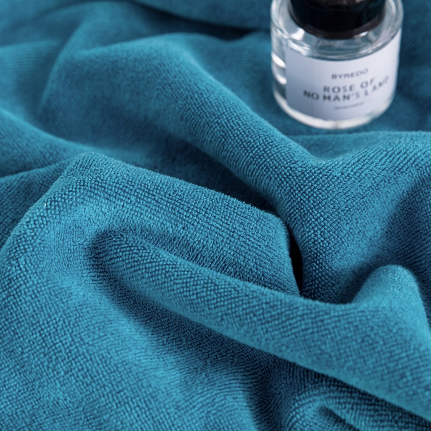 RĘCZNIK KĄPIELOWY SZYBKOSCHNĄCY Z MIKROFIBRY SPORTOWY CHŁONNY 50x90cm Model SPORTOWY