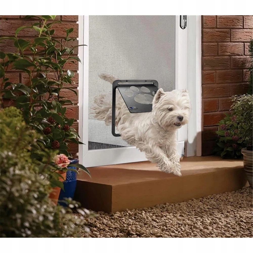 Levně Dveře Pro Zvířata Do Moskytiéry S Magnety Umožňující Volný Vstup