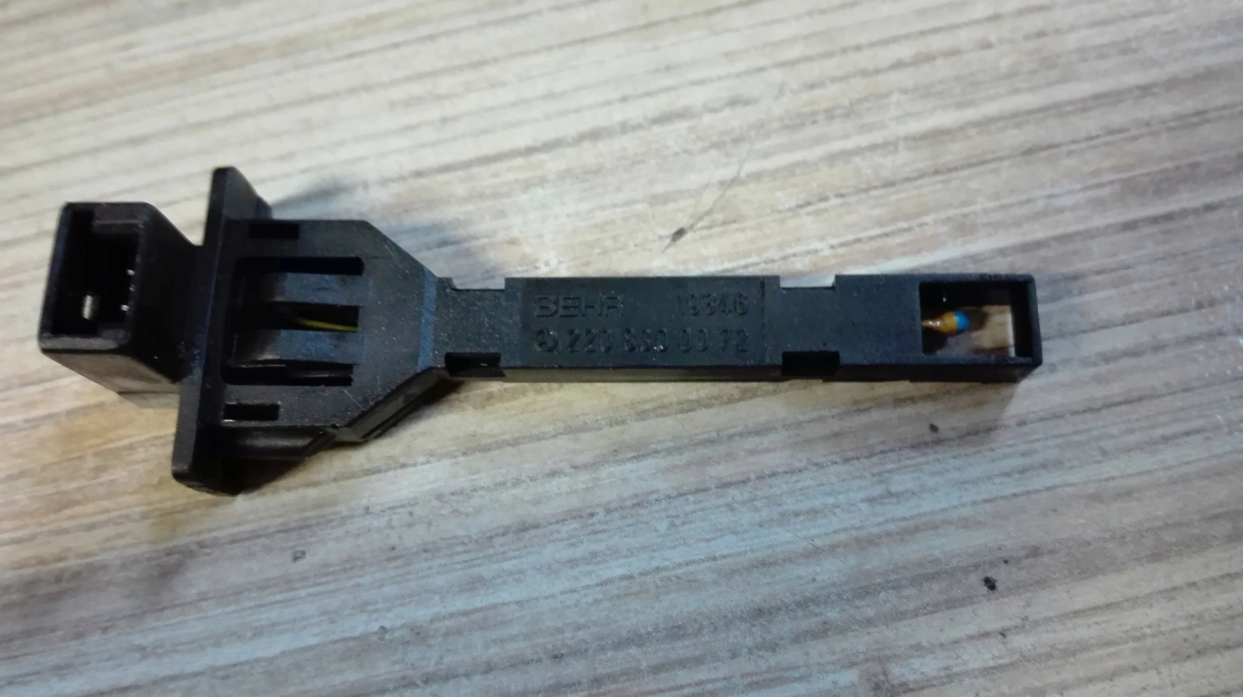 MERCEDES S W220 W216 W215 sensor TEMPERATURY 2208300072