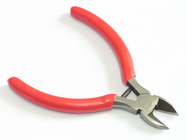 Obcinaczki przewodów boczne