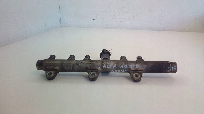vstrekovacia rampa BOSCH ALFA ROMEO 147 0 445 214 016