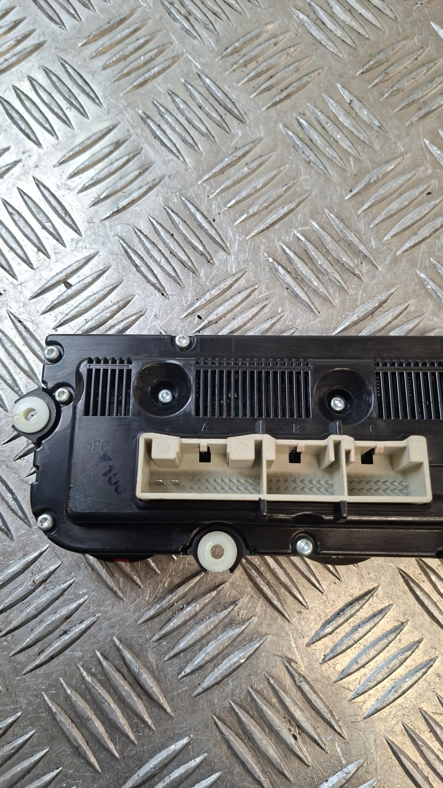 PANEL klími klimatizácii VW TOURAN a