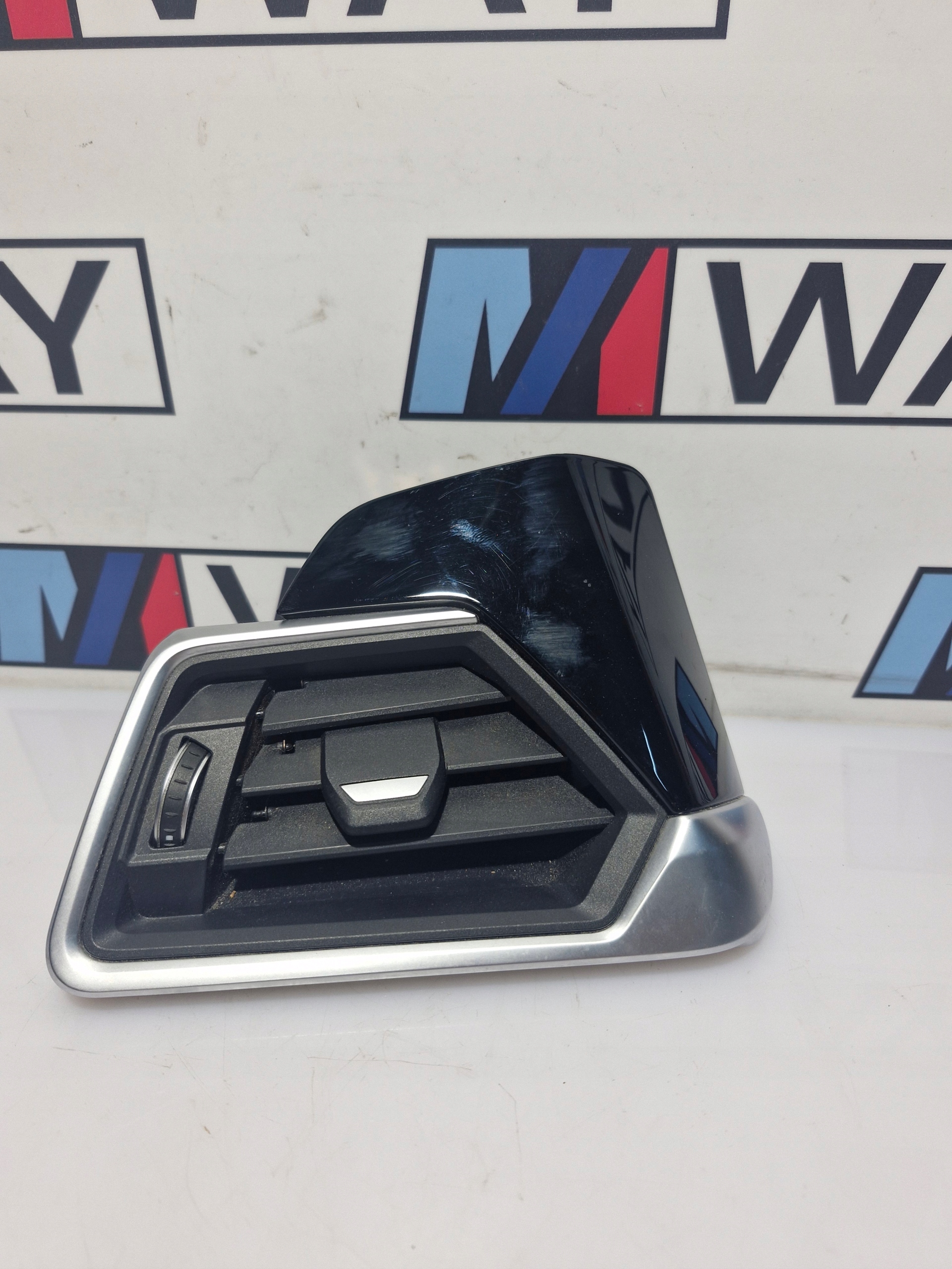 BMW G20 G21 grid air conditioning devices left 6848617