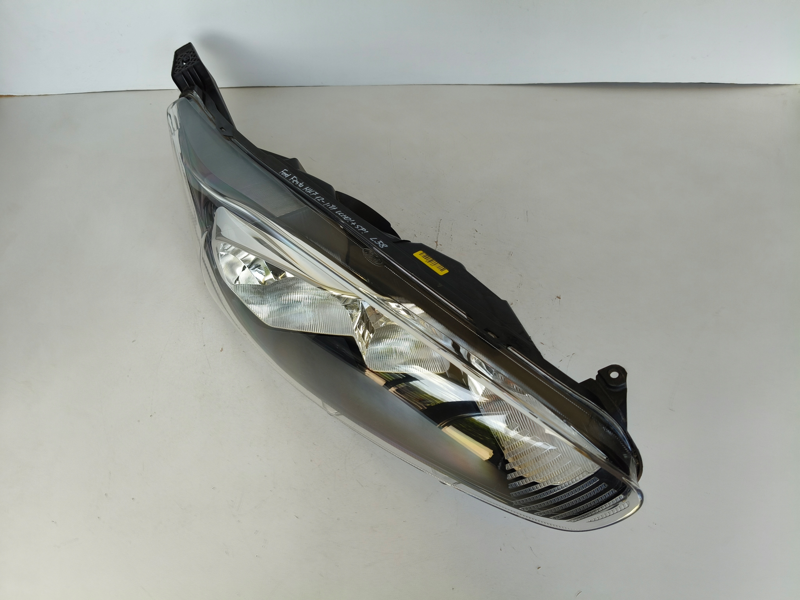 light right REFLEKTOR FORD FIESTA MK7 12- LIFT