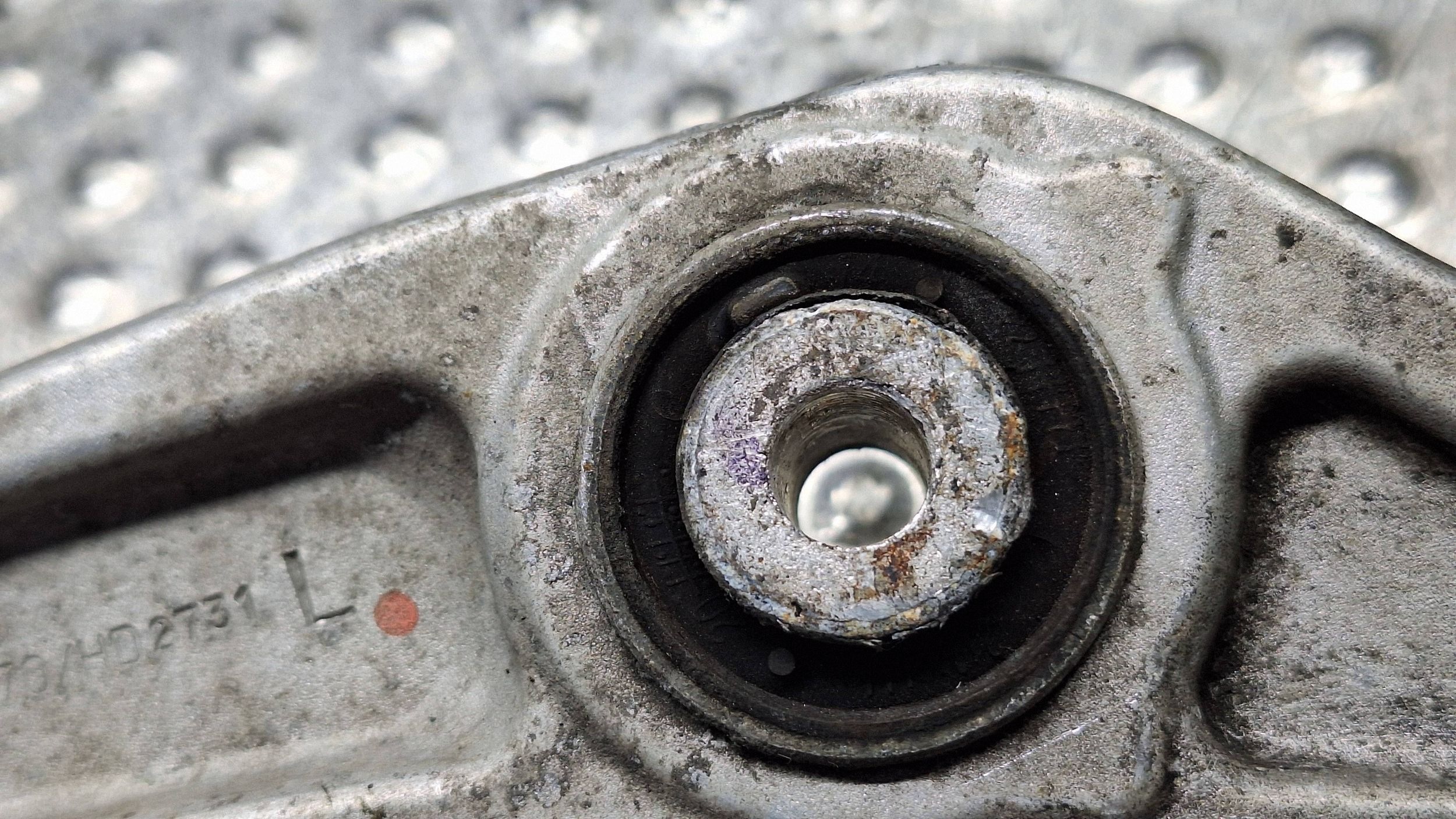 arm left front 8K0407151D AUDI A4 B8 A5 8F LIFT Q5 8R
