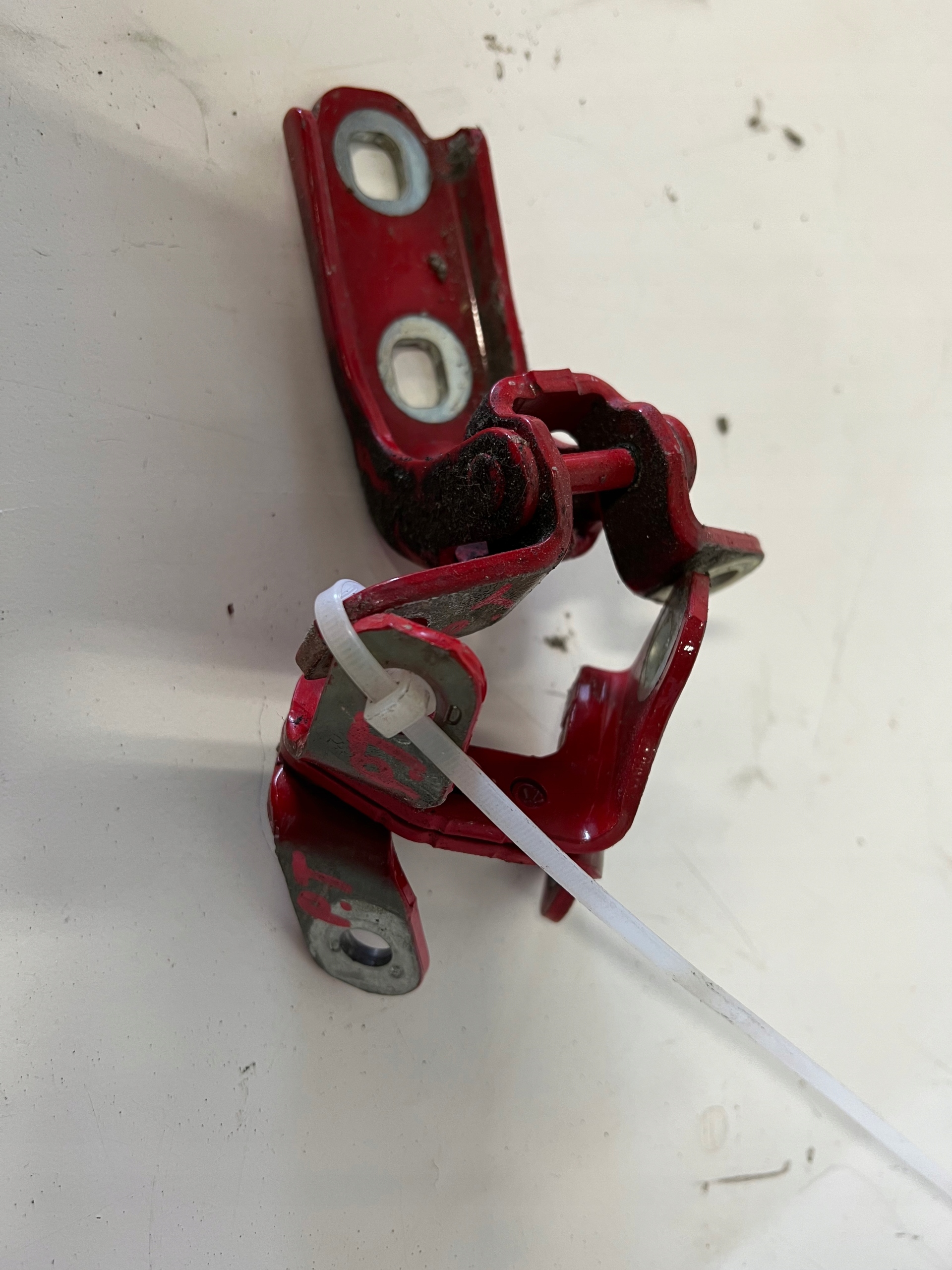 OPEL ASTRA K V ZAWIASY DRZWI PRAWY TYŁ