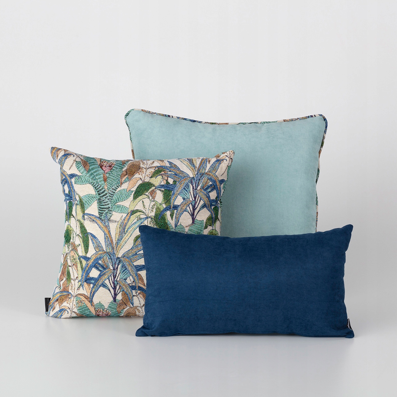 Dekoria Sada polštářů do ložnice Subt tmavě modrá