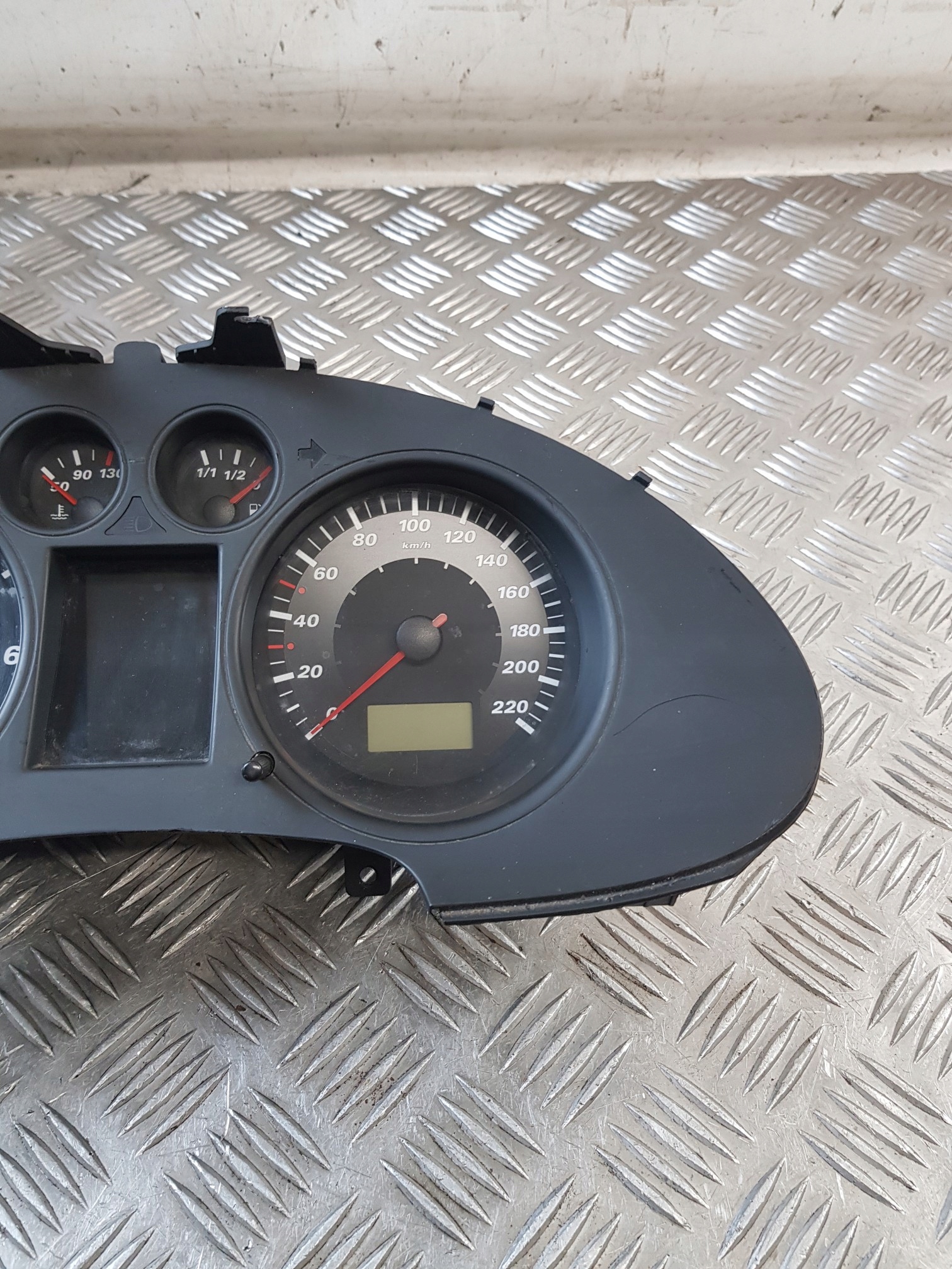 dials 6L0920801 SEAT IBIZA III 1.2 04R