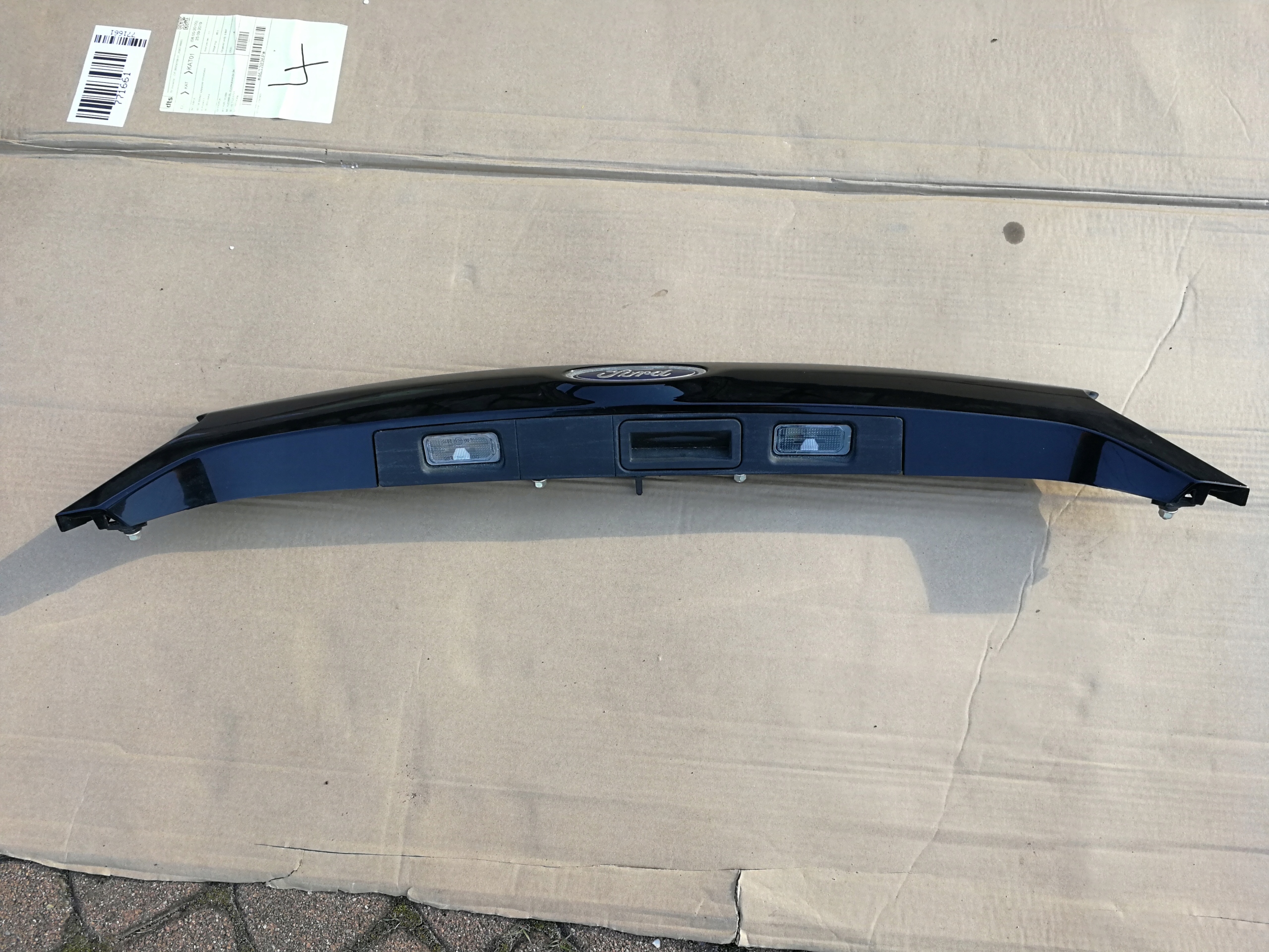 Ford Mondeo Mk5 kombi blęda klapy tył podświetleni Producent części Ford OE