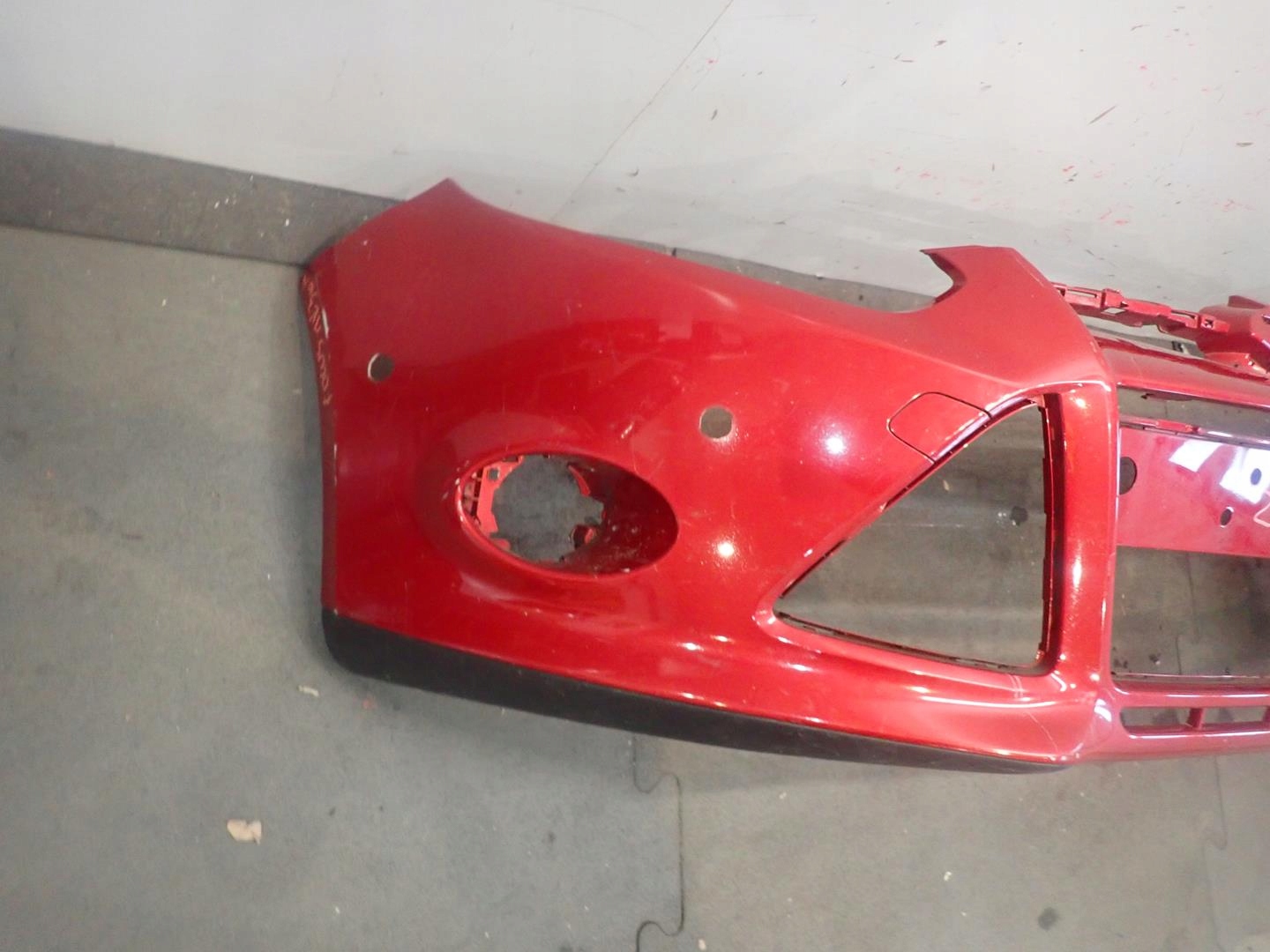 nárazník předek přední FORD FOCUS MK3 2010-2014