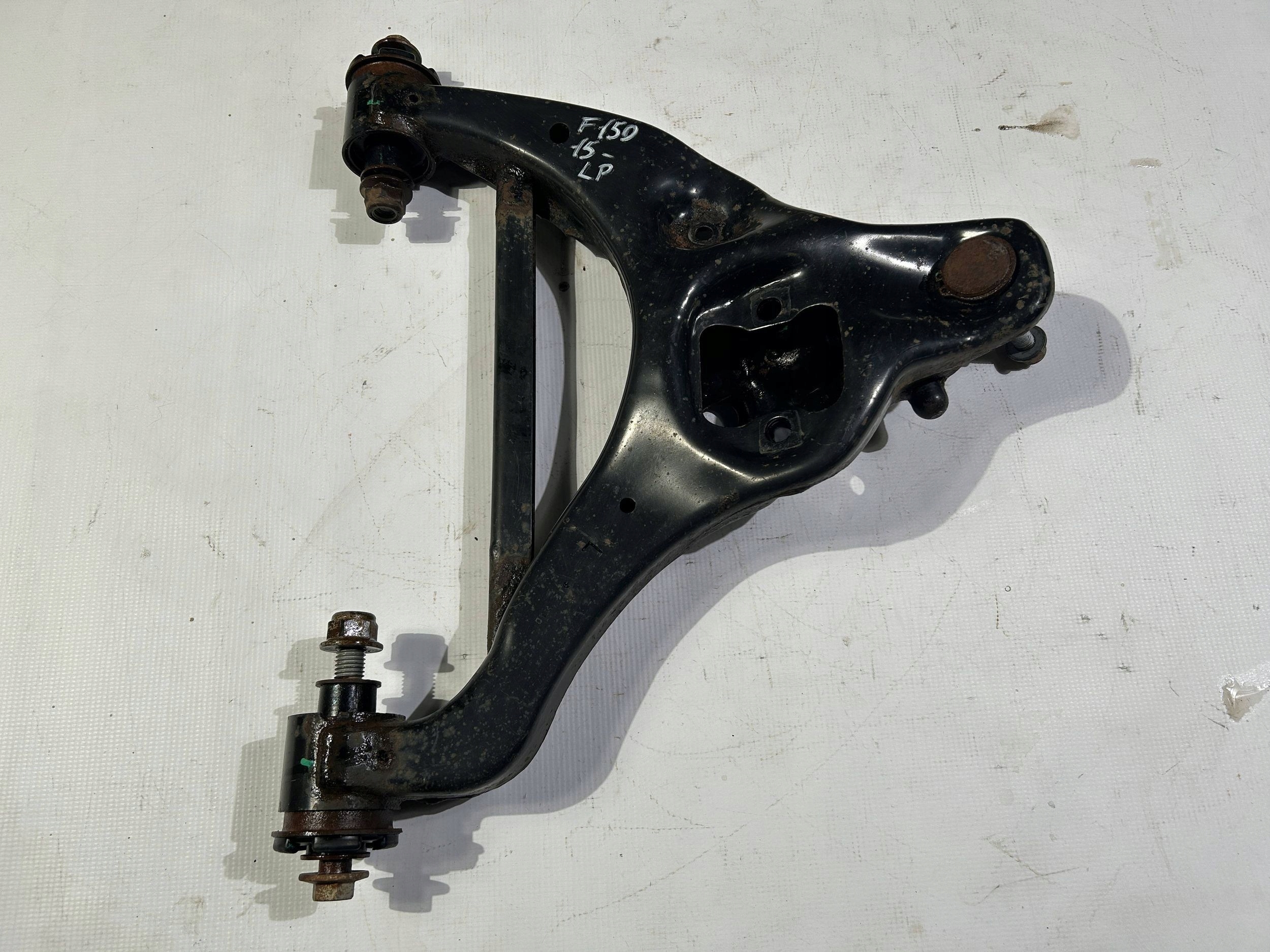 arm lower front front left Ford F150 F-150 4x4 2015r