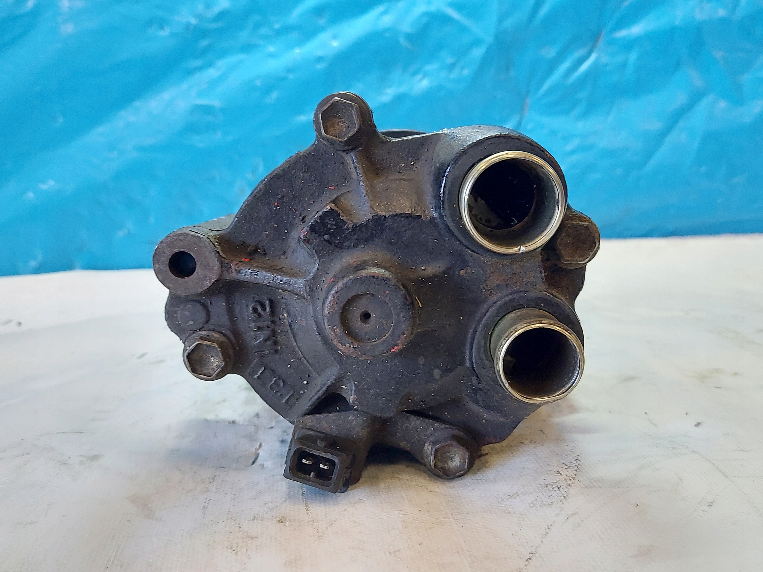 pump air BMW E36 M3 3.0 and 1401825