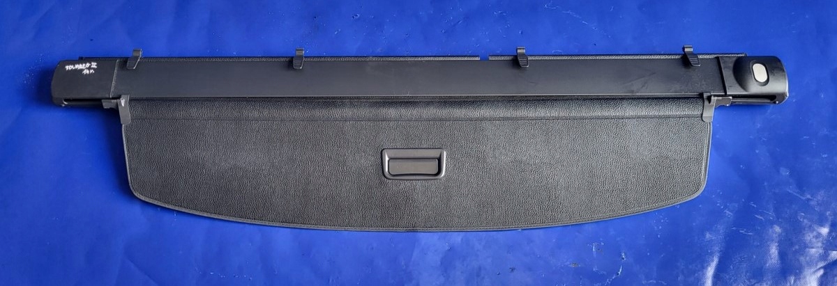 ROLETA BAGAŻNIKA VW TOUAREG II