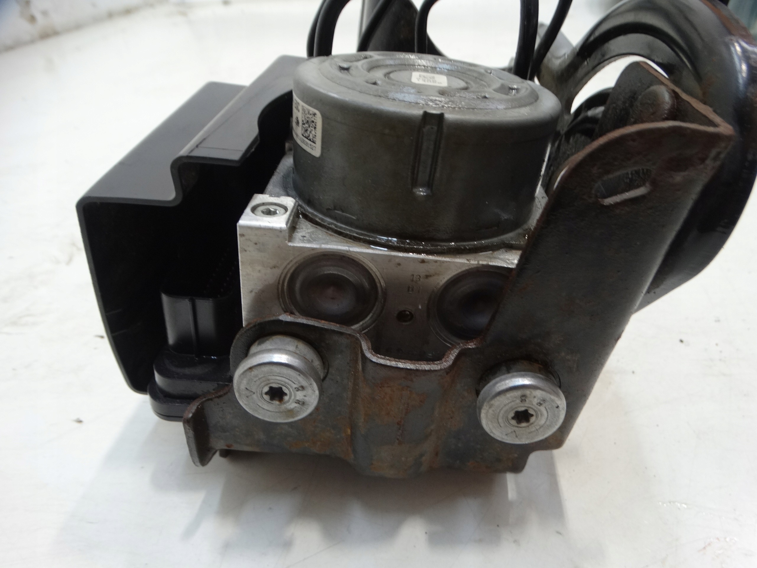 control unit module pump ABS CITROEN PEUGEOT 1.6 BLUEHDI 16R. 9819474880